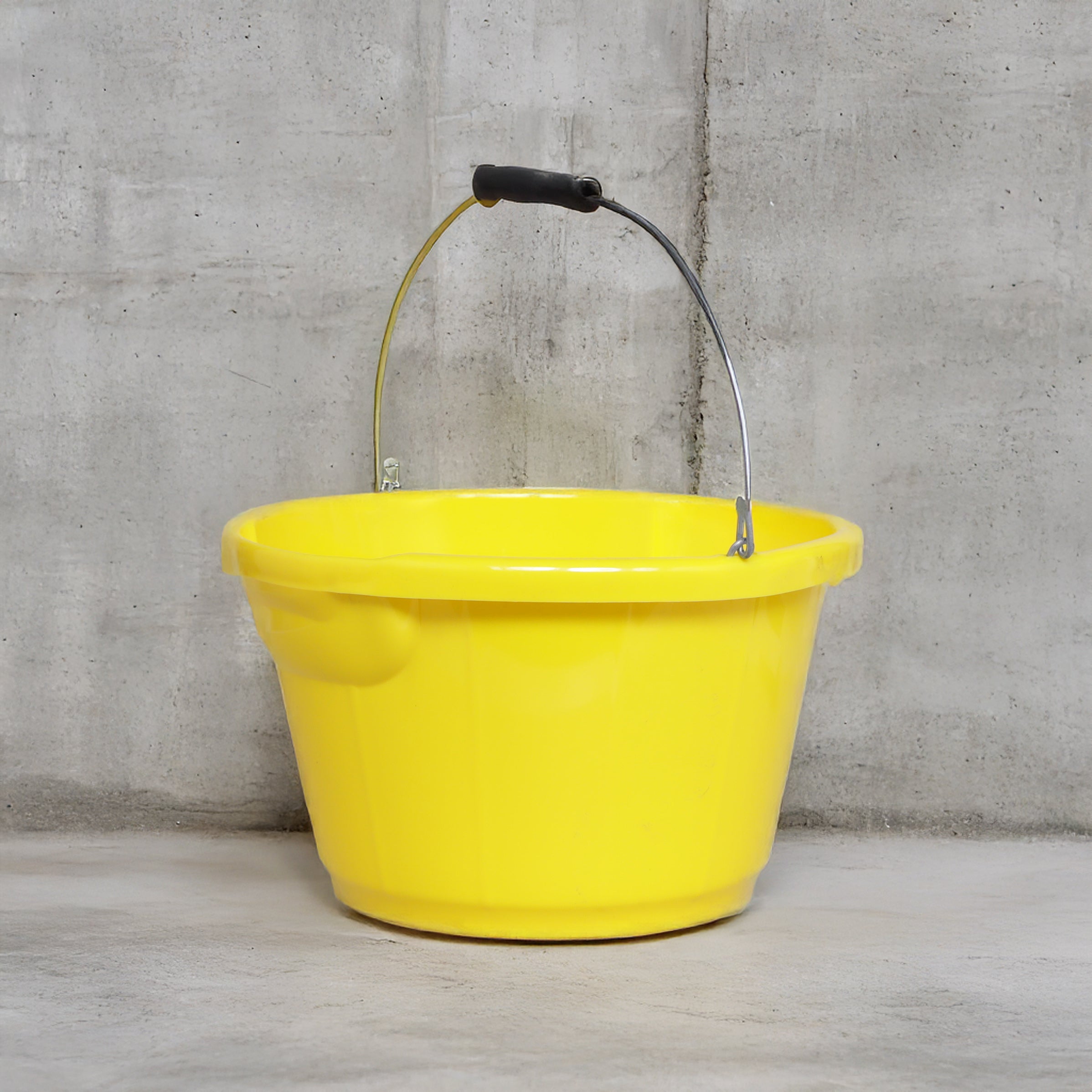 Red Gorilla Tough Shallow Animal Feed Bucket Yellow 10 litre