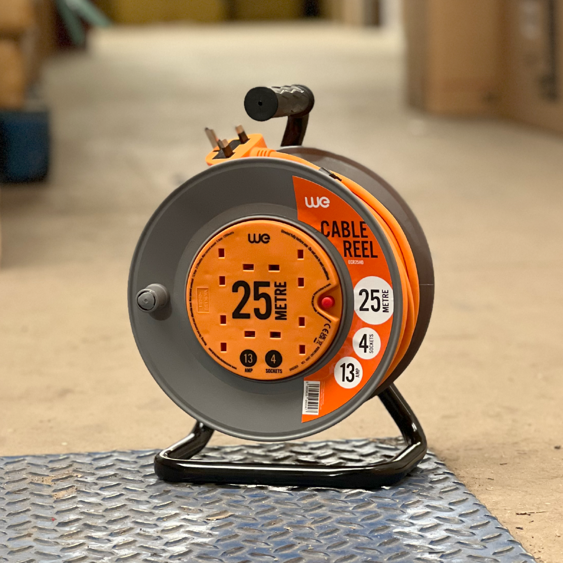 4 plug heavy duty extension 25m reel