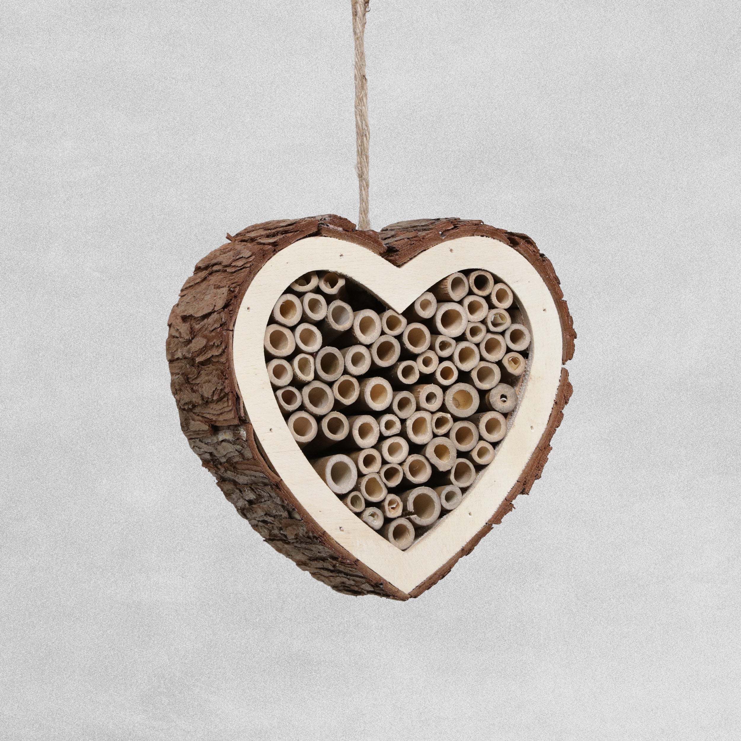Tom Chambers Bee Love Heart Wildlife House