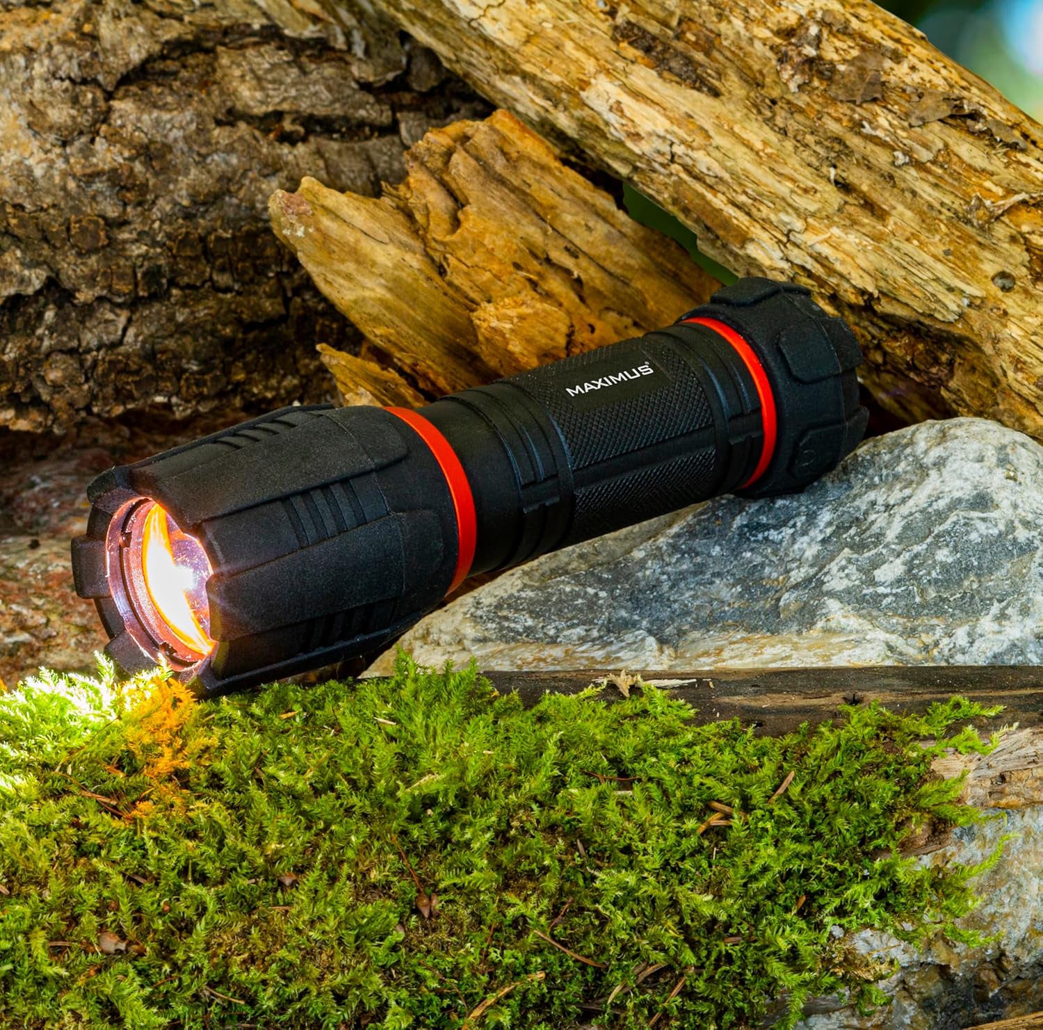Maximus 5 Watt LED Flashlight 310 Lumen, Batteries included.