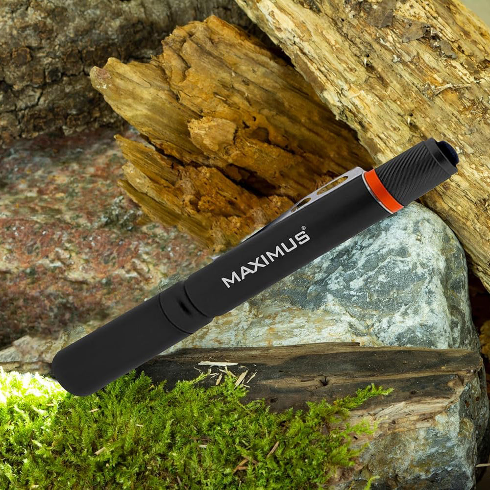 Maximus LED Flashlight 105 Lumen, Batteries included.