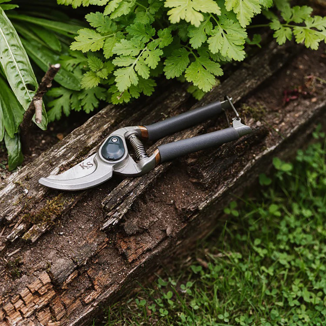 Kent & Stowe Traditional All Purpose Bypass Secateurs