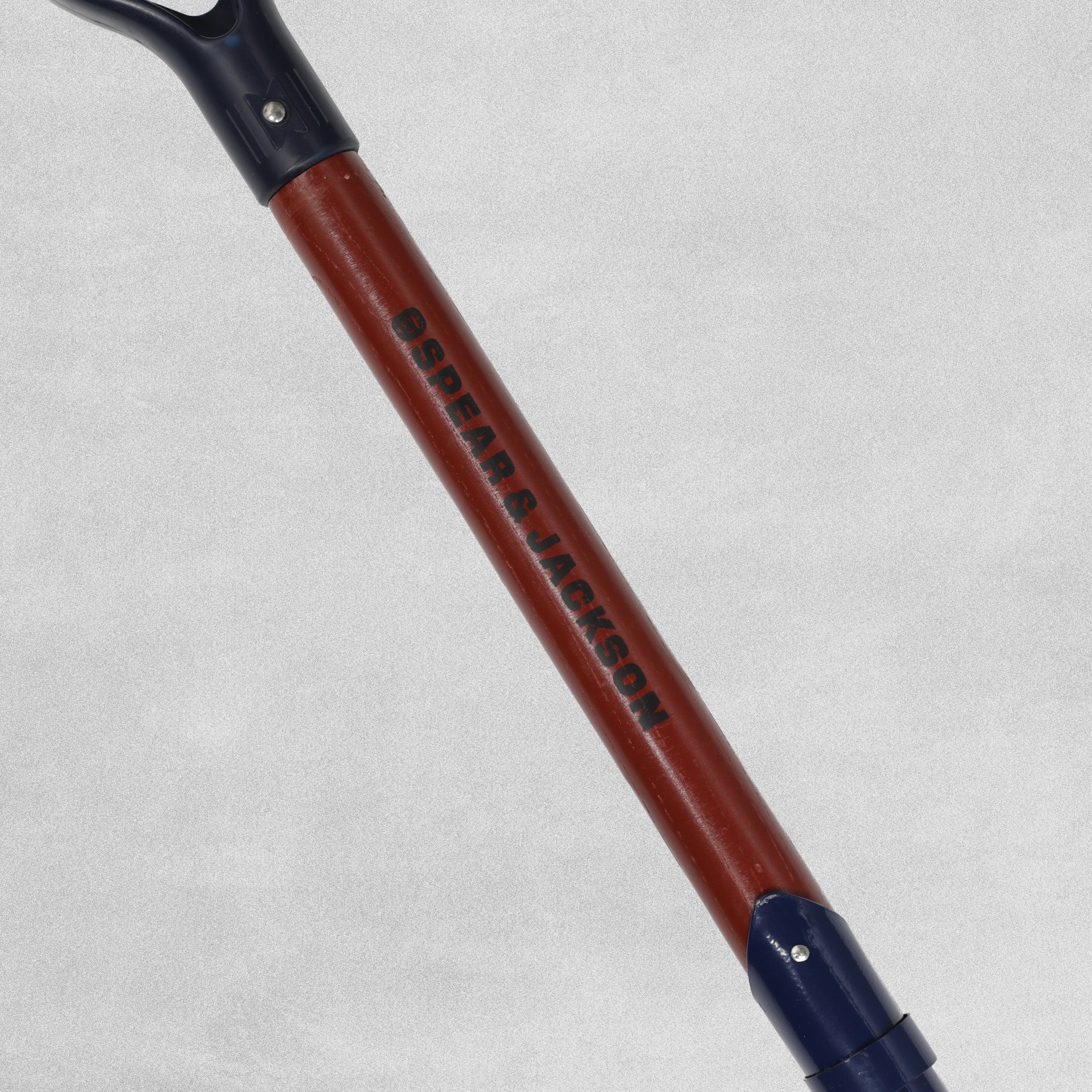 Spear & Jackson County Timber Round Mouth Shovel D Handle