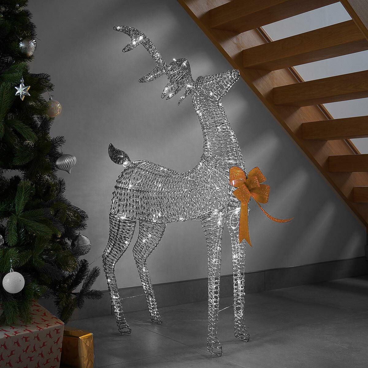 Three Kings Glitter Twist Reindeer Silver - 115cm - Cool White LED