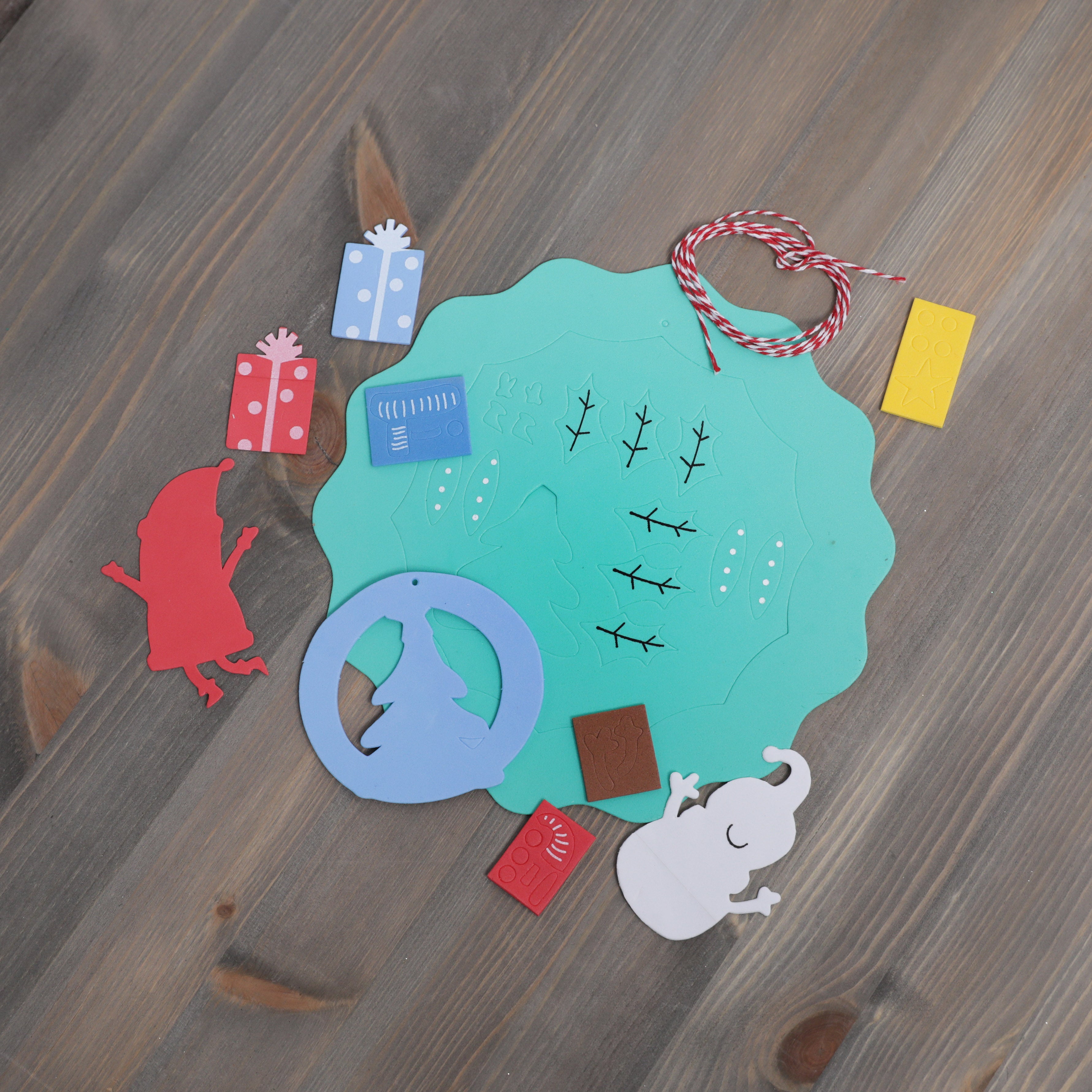 Make Your Own Christmas Wreath