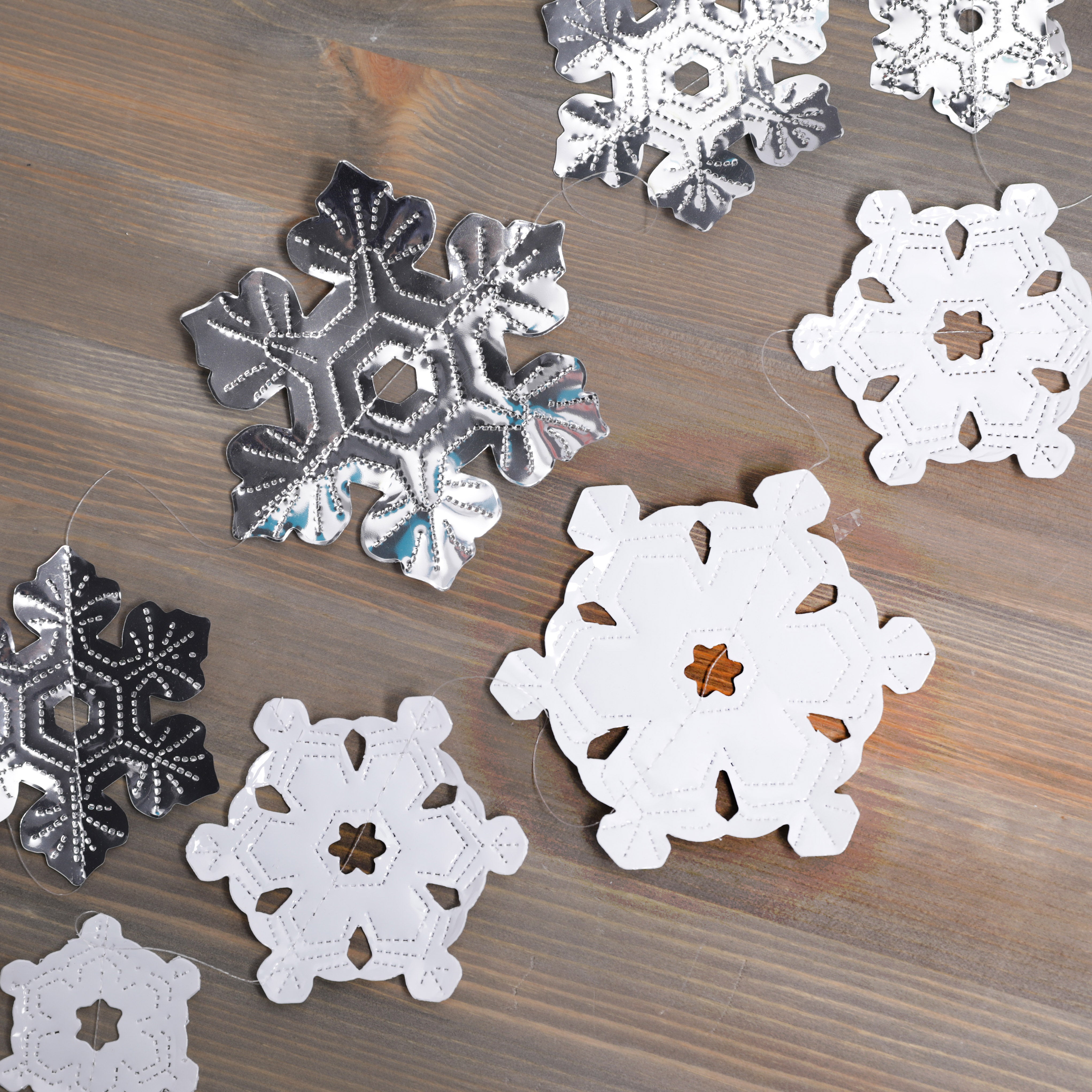 Foil Snowflake Chain Decoration 90cm