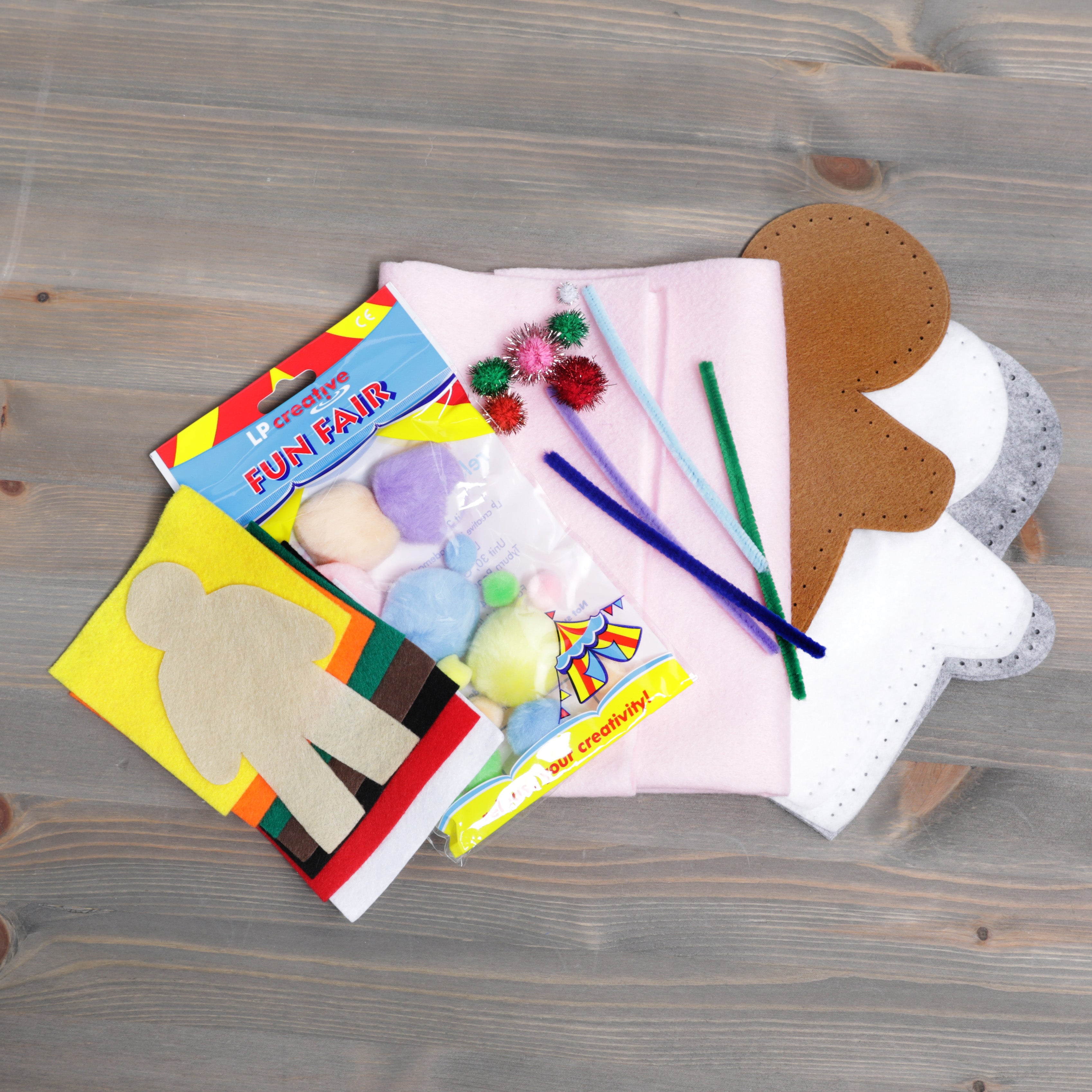 Bumper Christmas Felt Sewing Kit