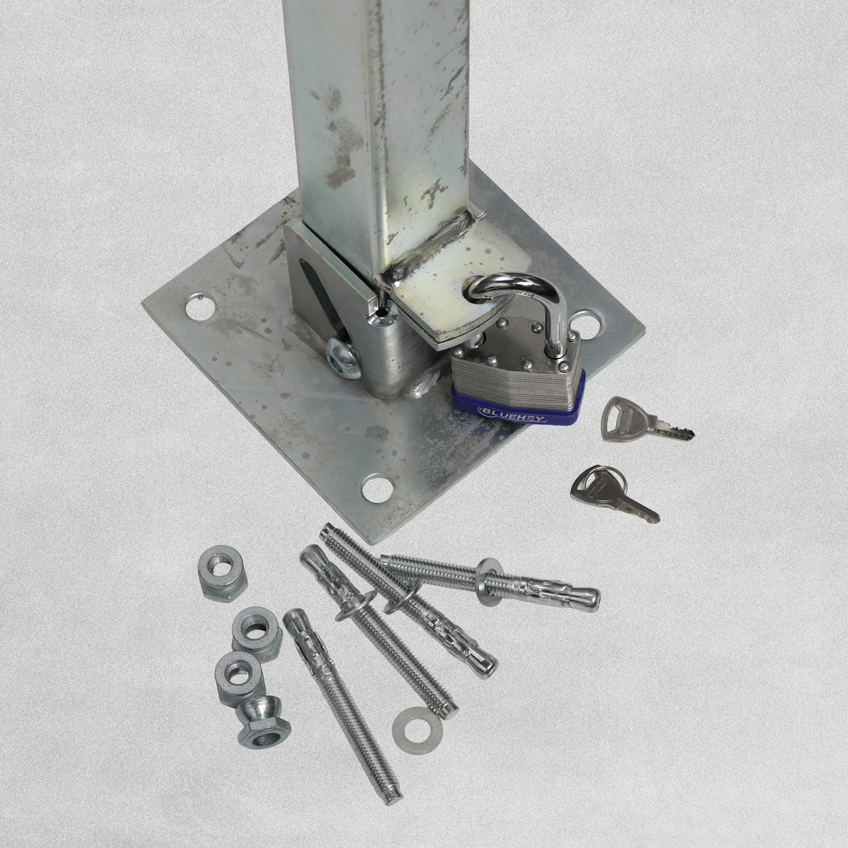 Square Column Lockable Parking Bollard Security Post with Padlock