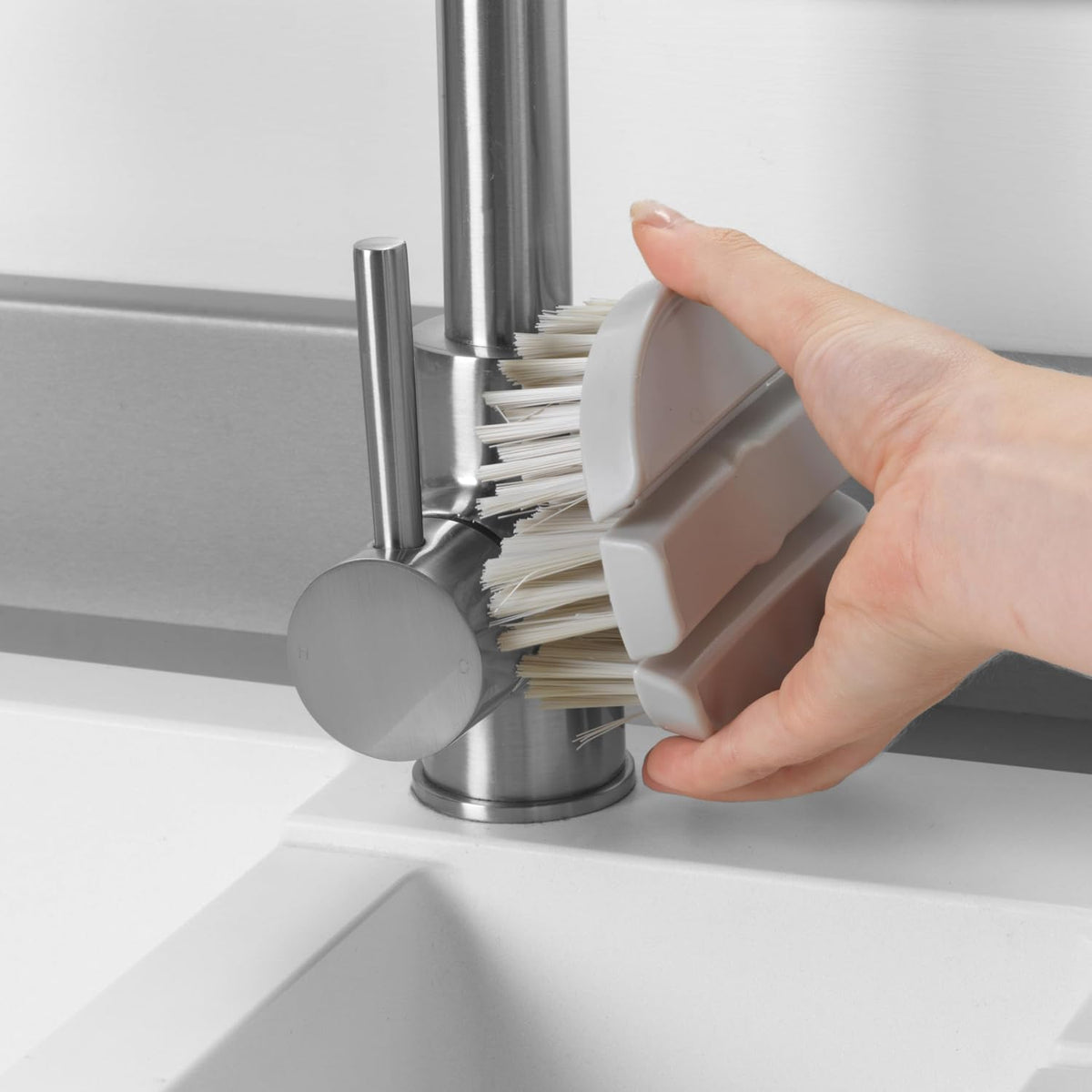Beldray Flexi Scrubbing Brush