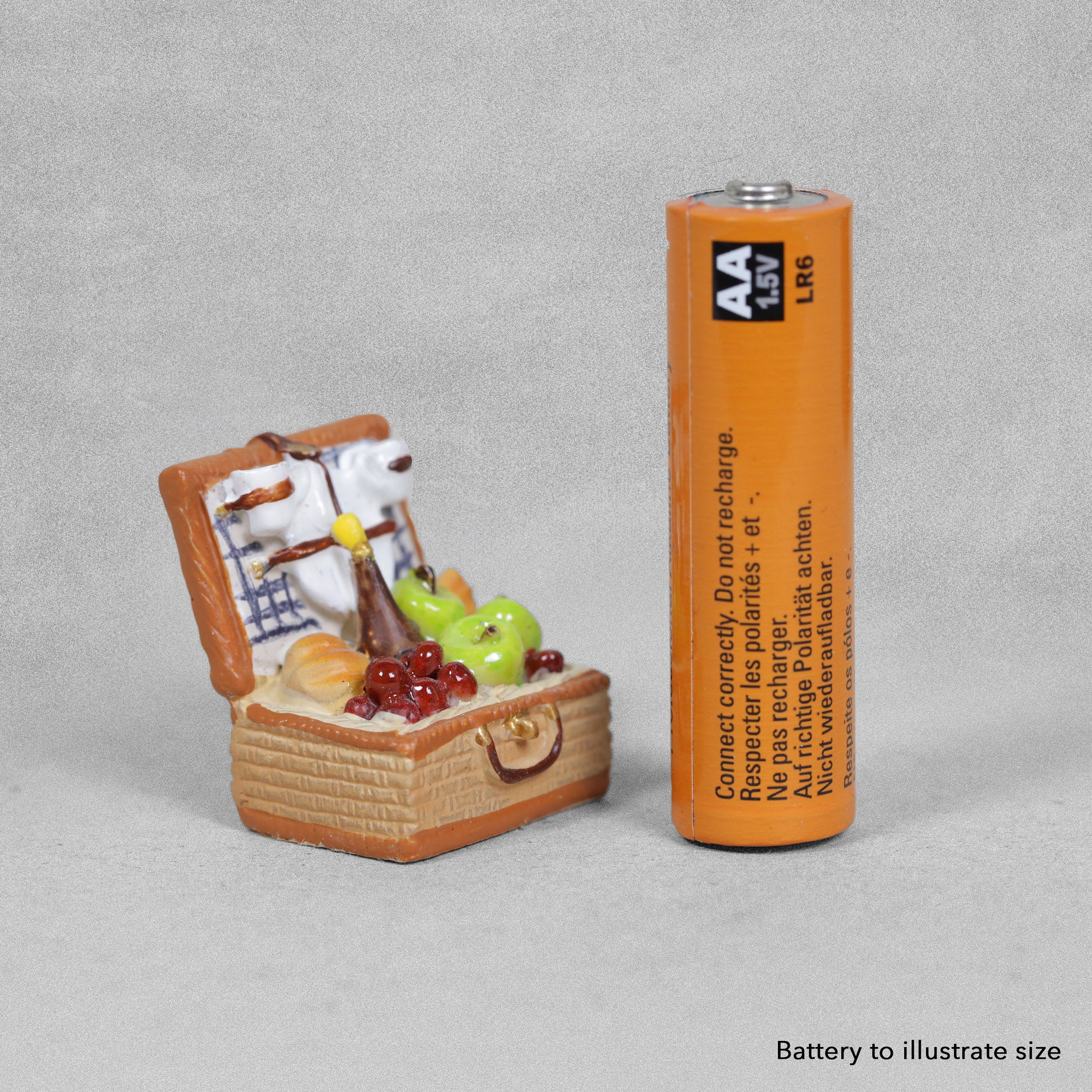 Vivid Arts Miniature World - Picnic Basket