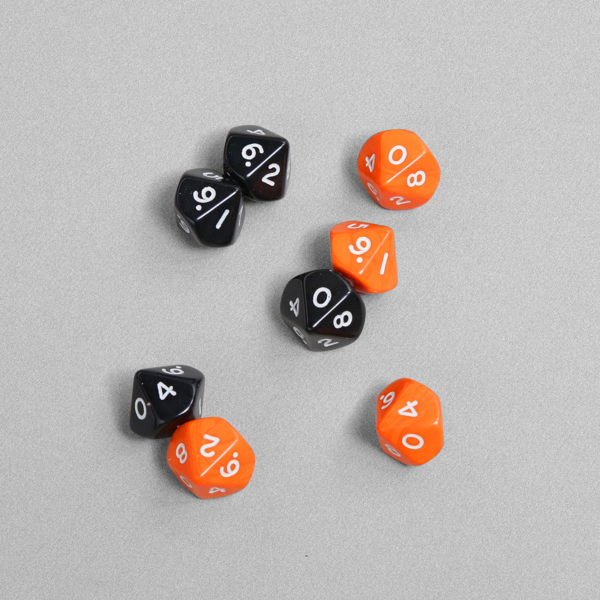 Ten Sided Dice - 8pcs - Black & Orange