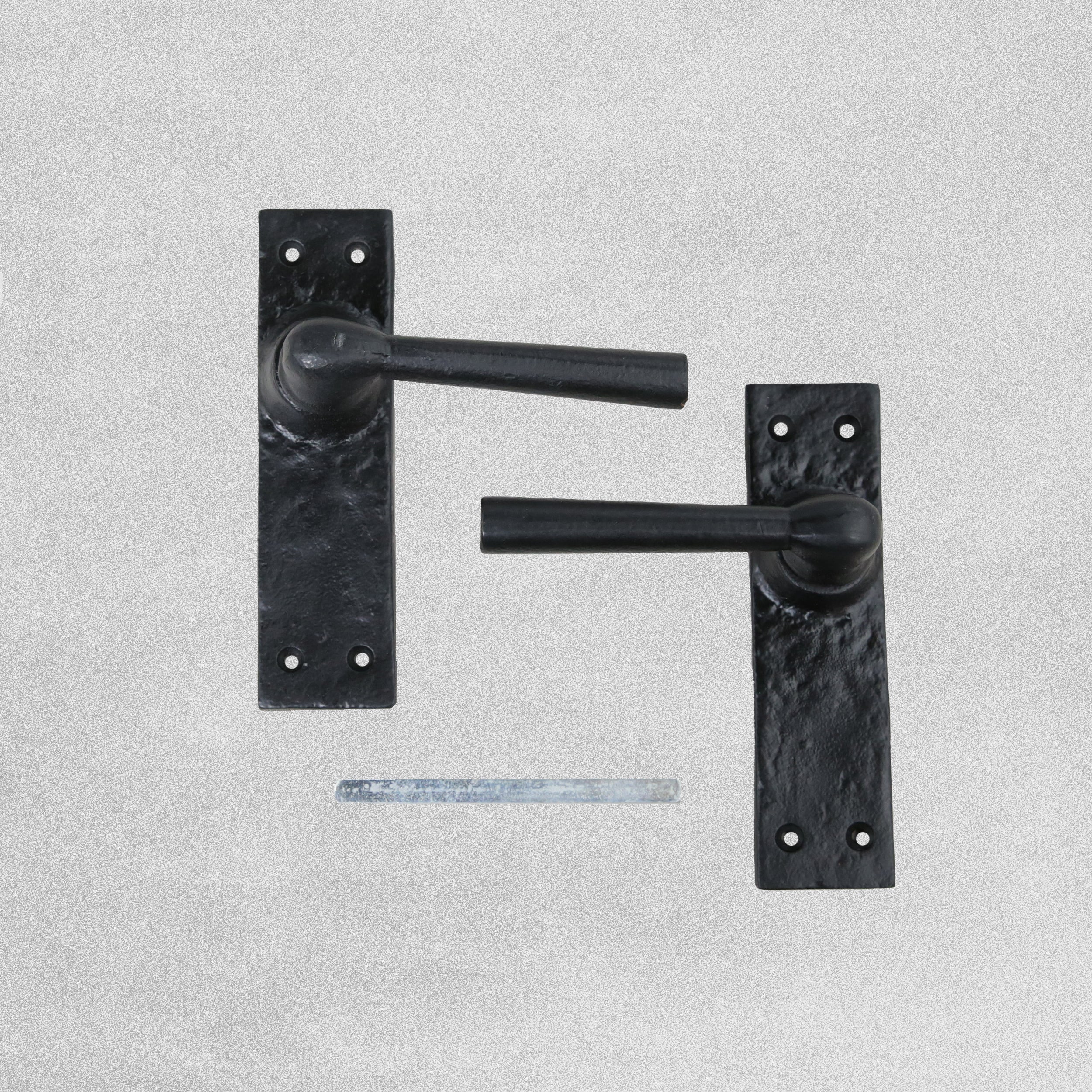 Antique Canterbury Suite Black Lever Set Lever Latch