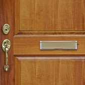 Johnstone's Woodcare Outdoor Yacht Clear Gloss Varnish - 250ml