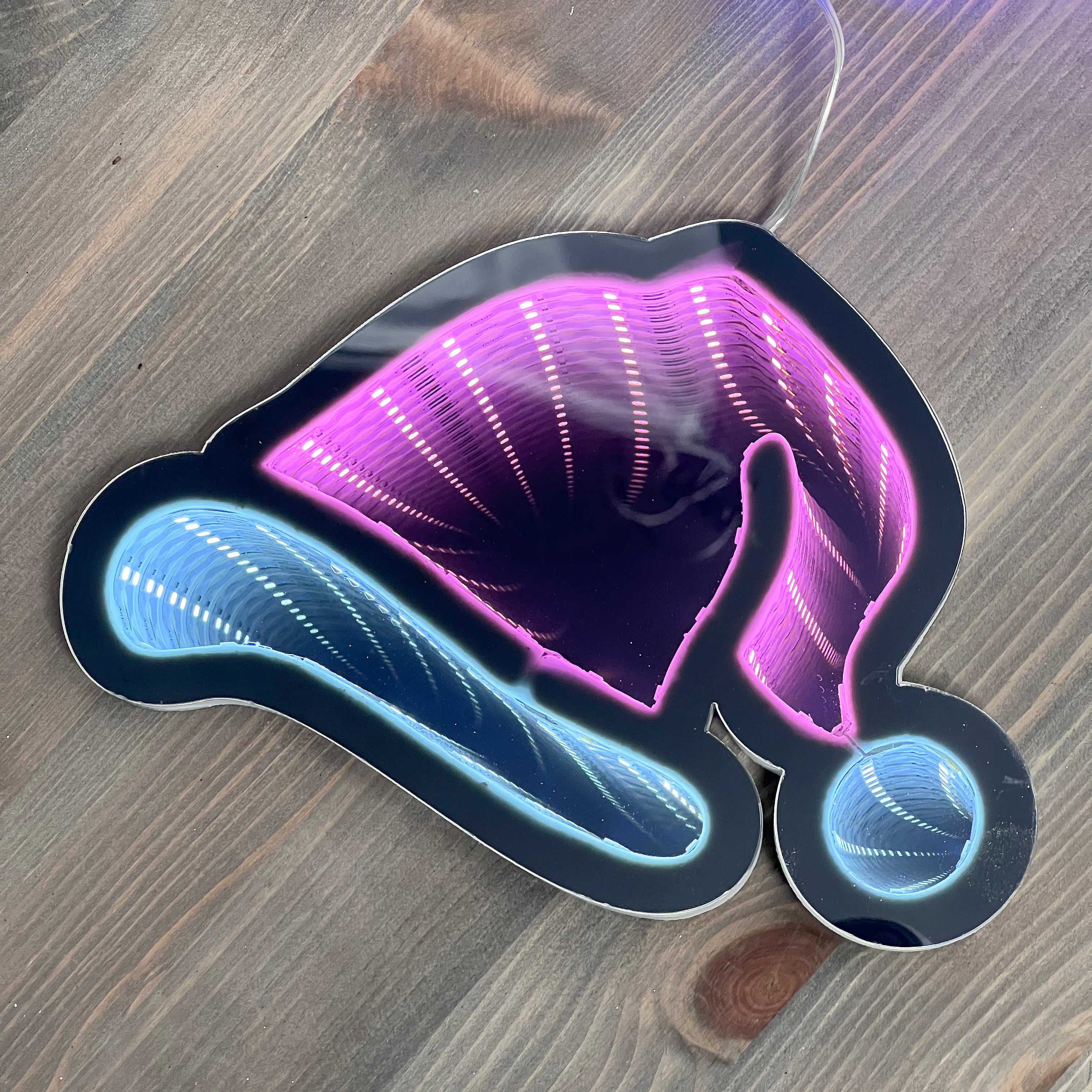 Christmas Hat Infinity Garland 175cm