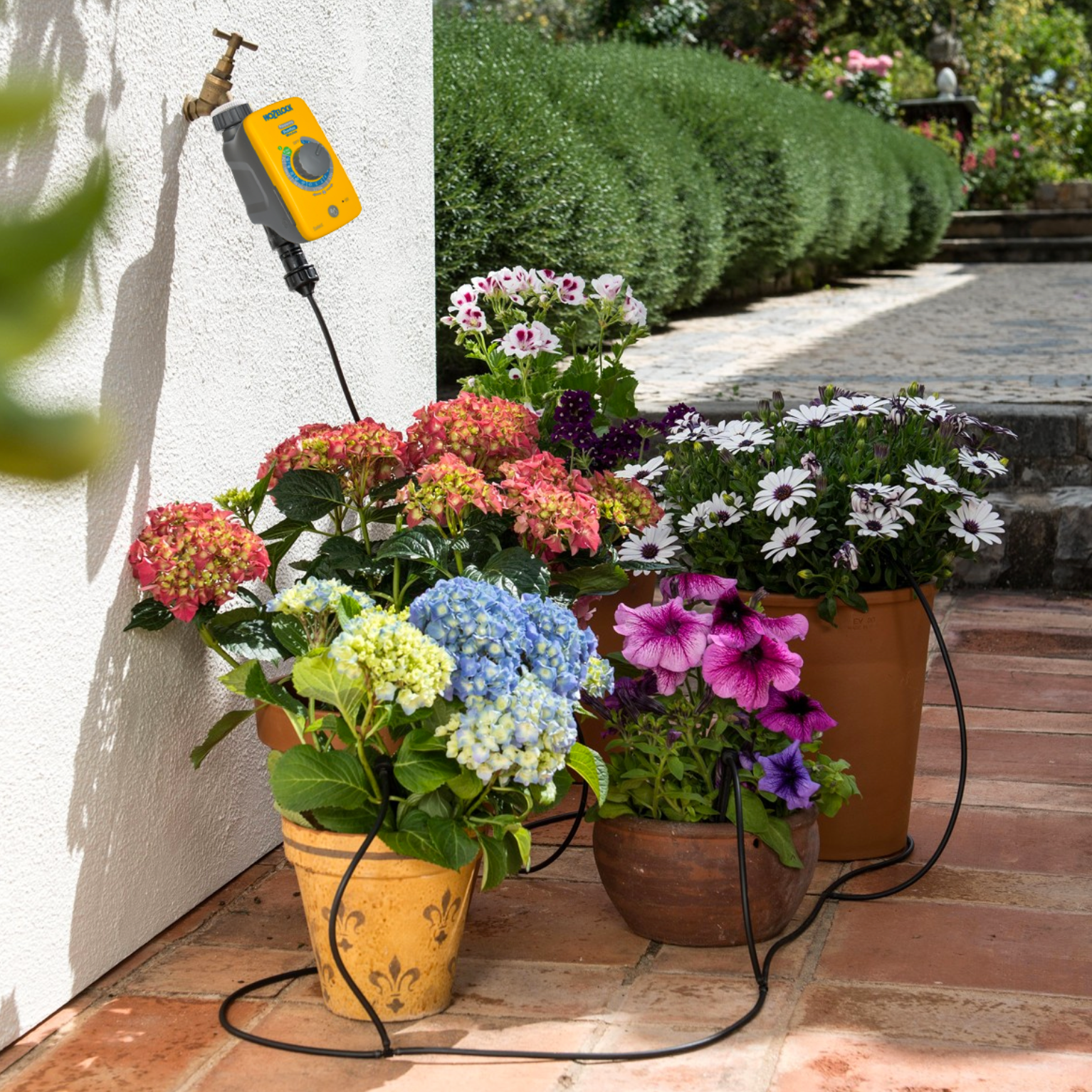 Hozelock 2804 25 Pot Watering Kit - worn / damaged packaging