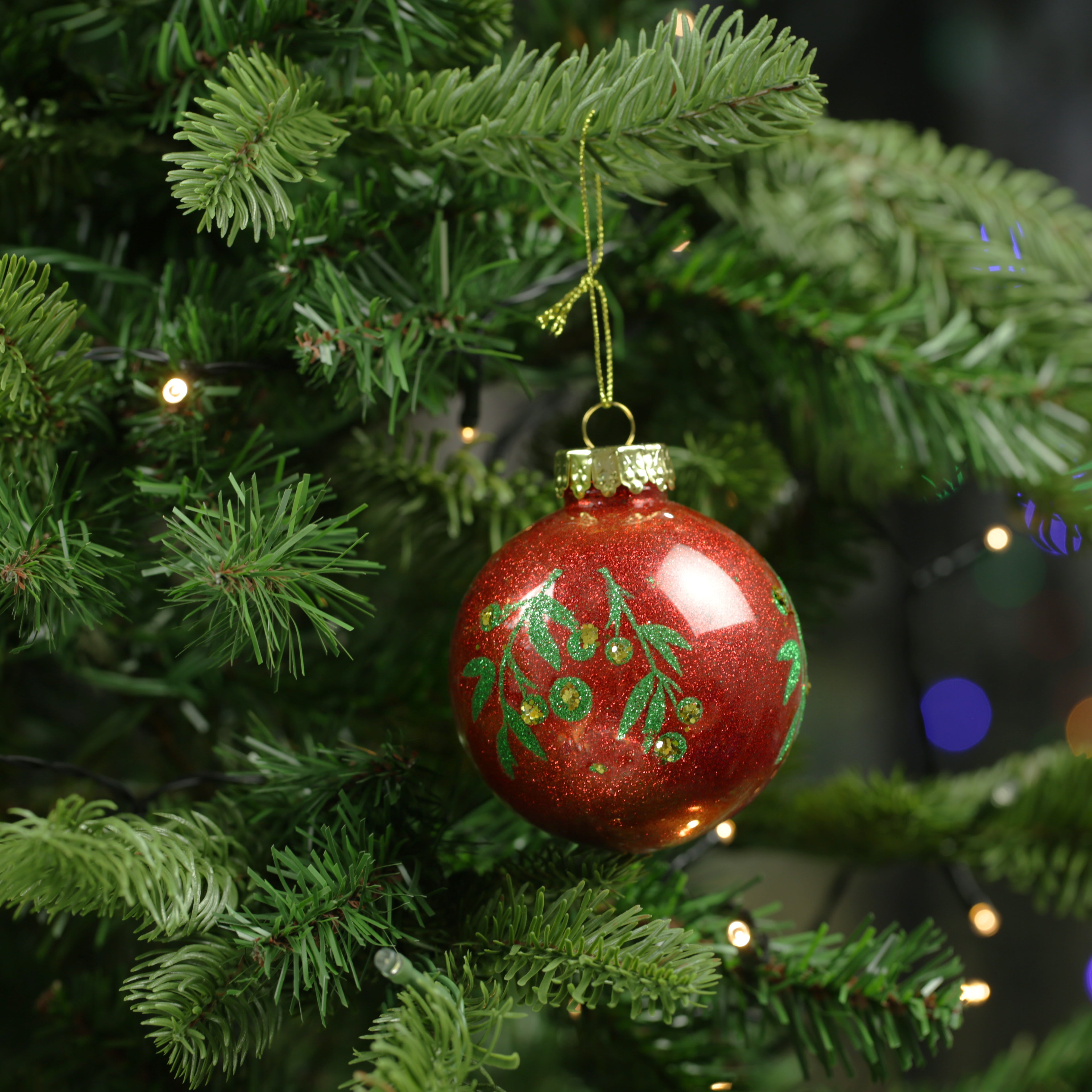 Mistletoe & Berries Large Baubles - Set of 3