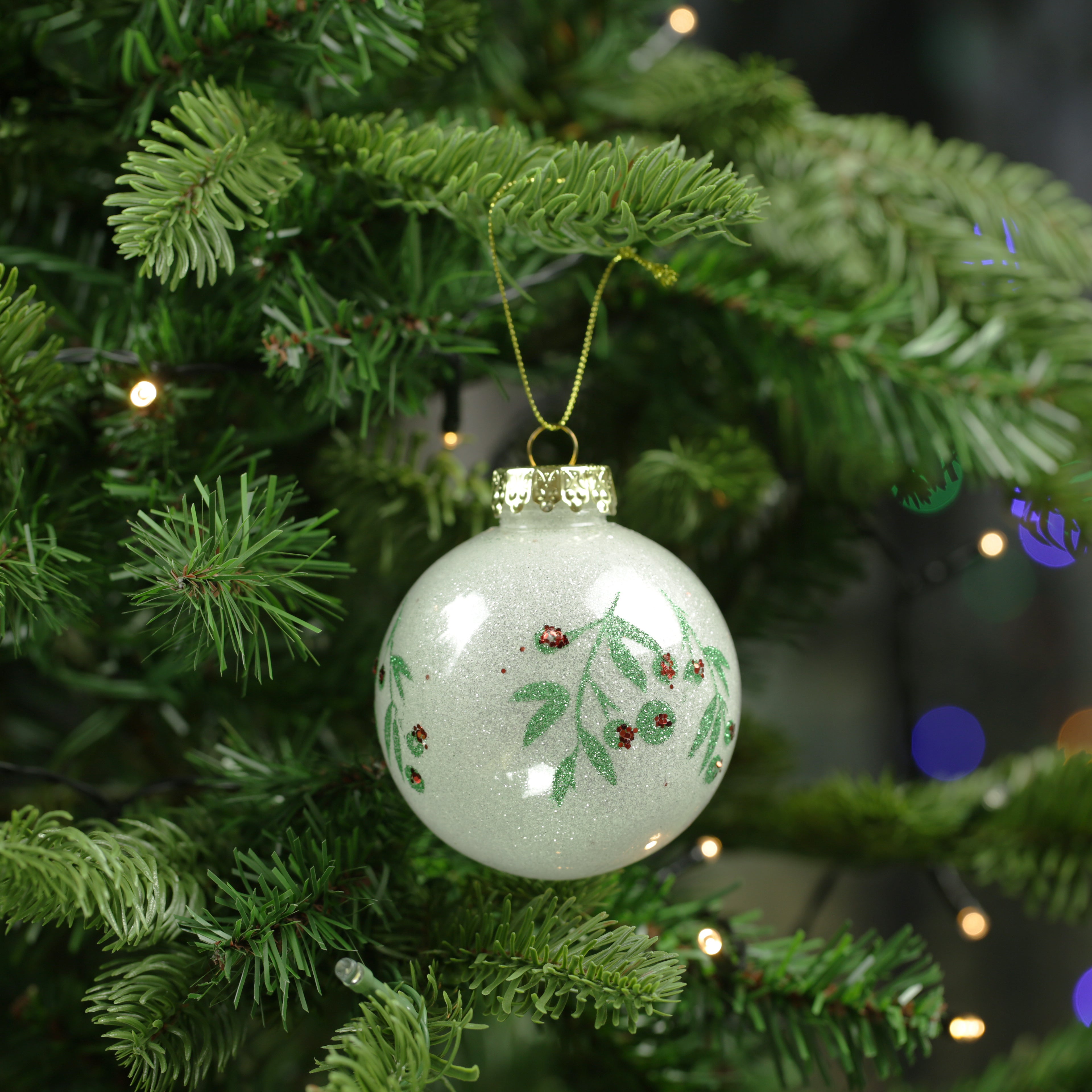 Mistletoe & Berries Large Baubles - Set of 3