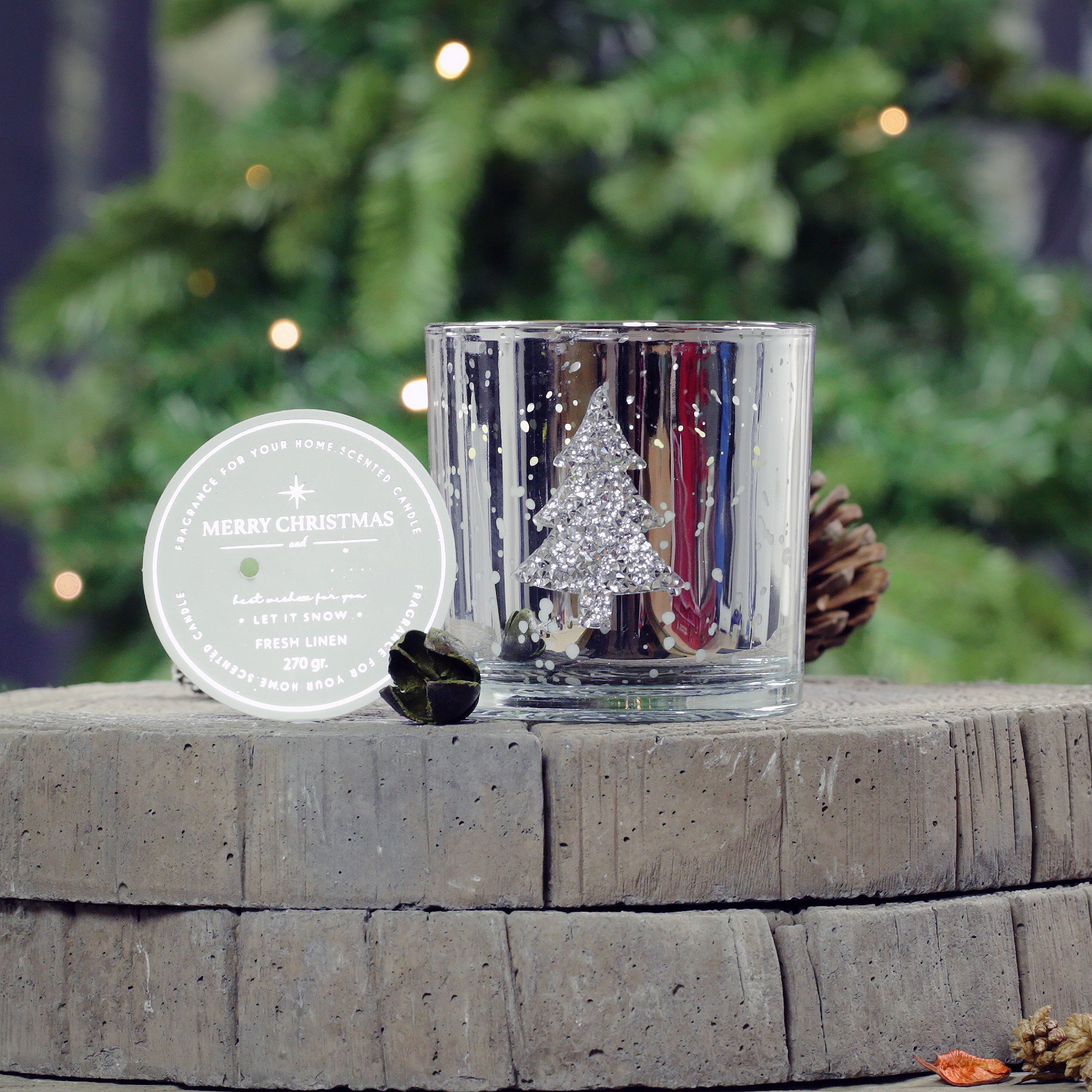 Luxury Scented Christmas Candle - Christmas Tree