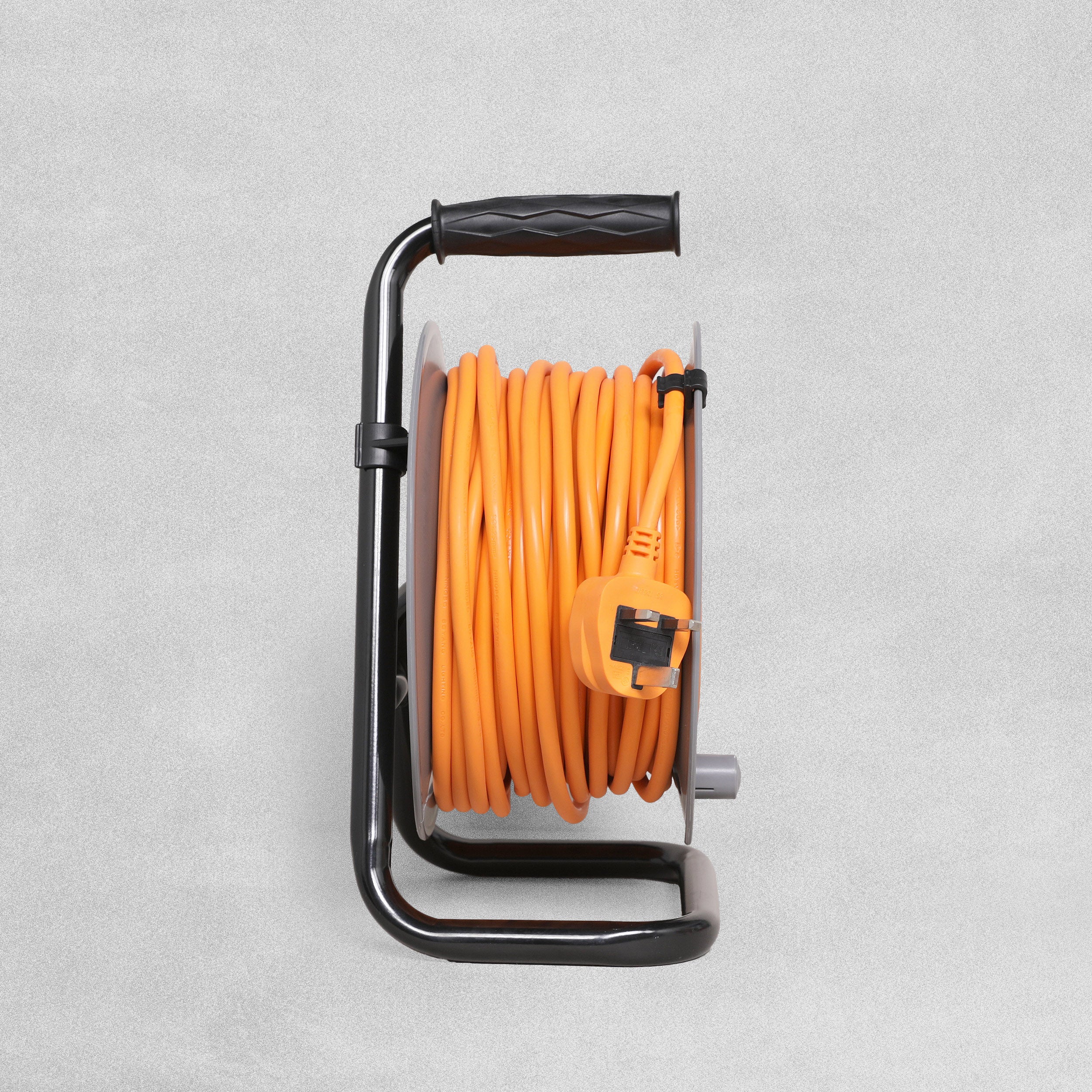 4 plug heavy duty extension 25m reel