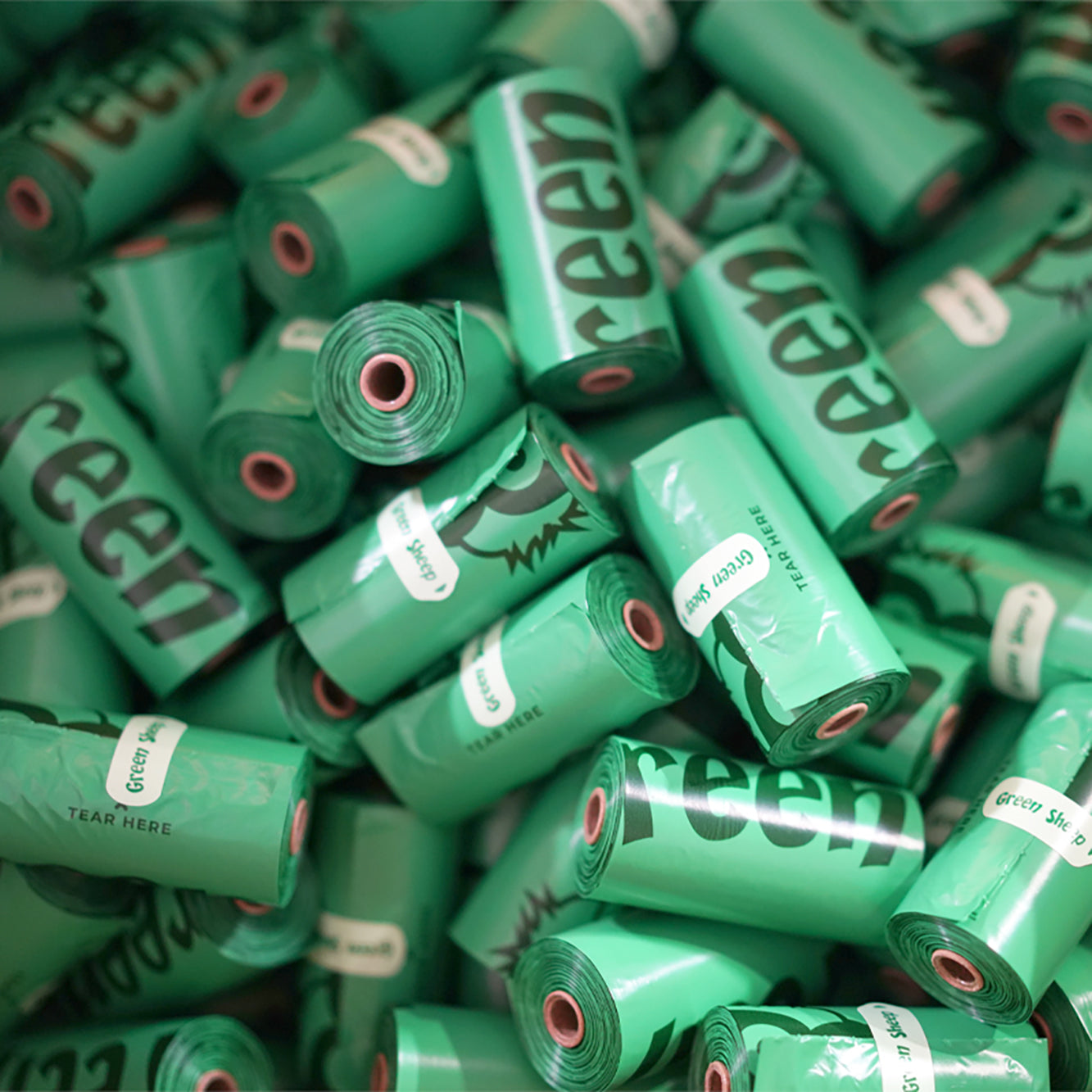 Green Sheep Poop Bags With Strawberry Scent- 18 Rolls (270 pcs)