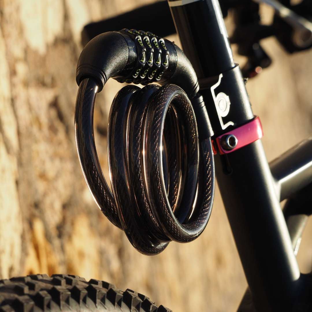 Dekton 1.2 Metre 4 Digit Combination Bicycle Lock with Holder, Black
