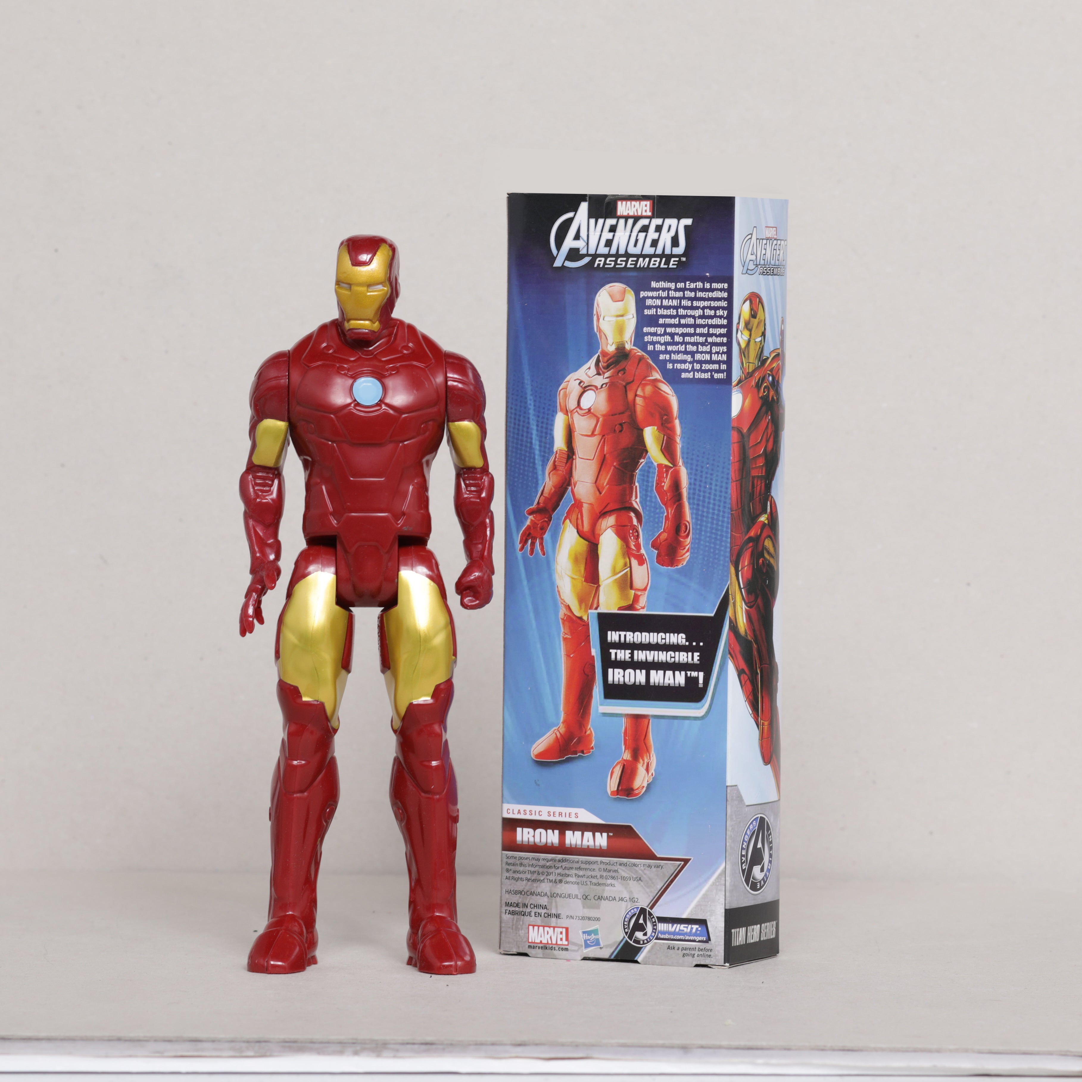 Marvel Avengers Assemble Iron Man Titan Hero Classic Series Action Figure