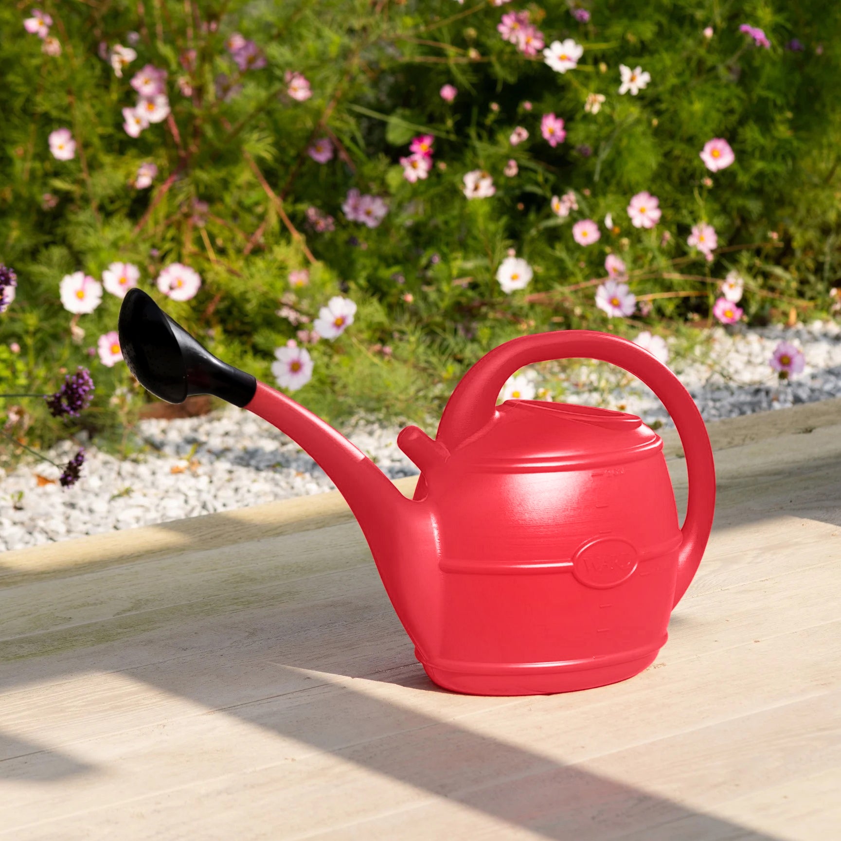 Strata Watering Can with Rose - 10L