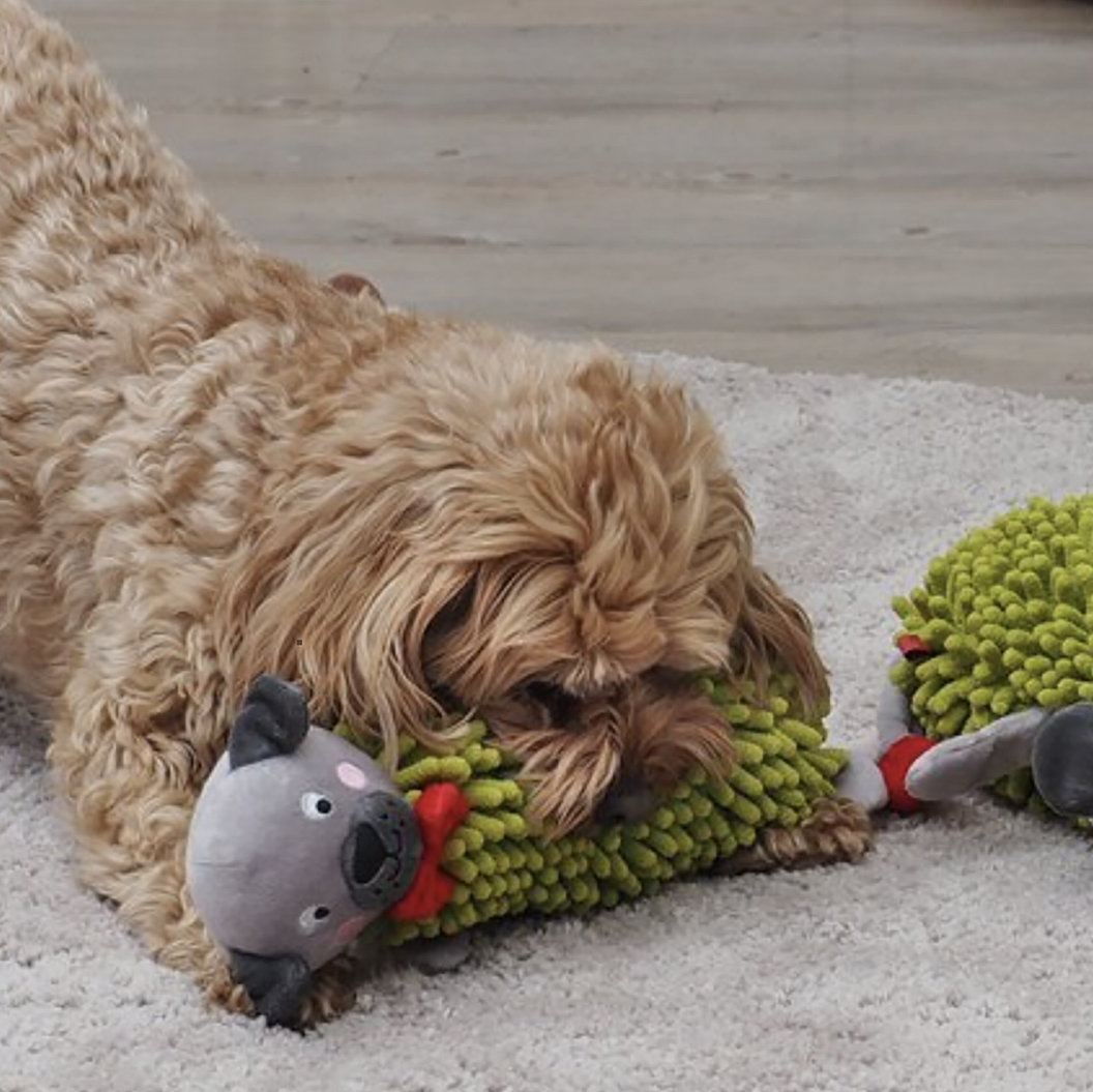 Zoon Percy Pug Sausage Squeaker