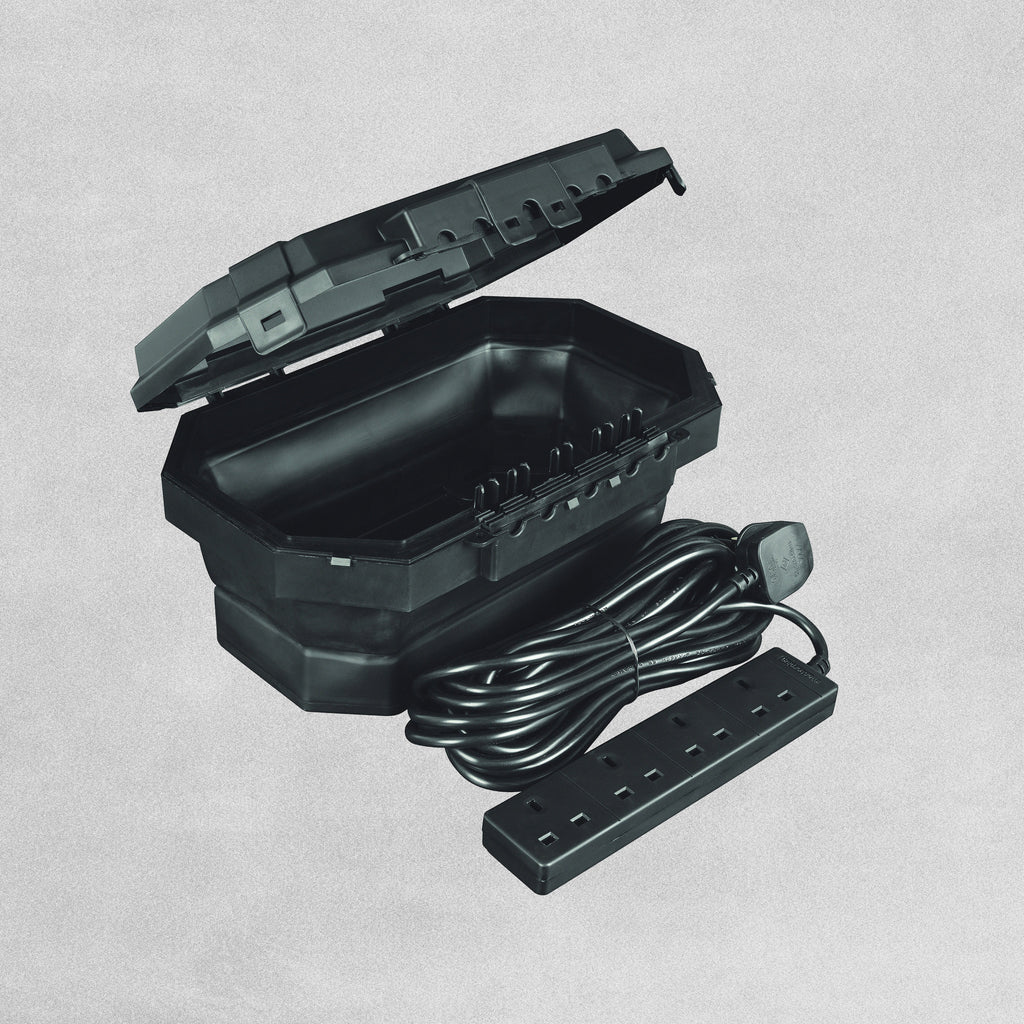 Masterplug Weatherproof Outdoor Power Box with 4 Socket 8m Extension L