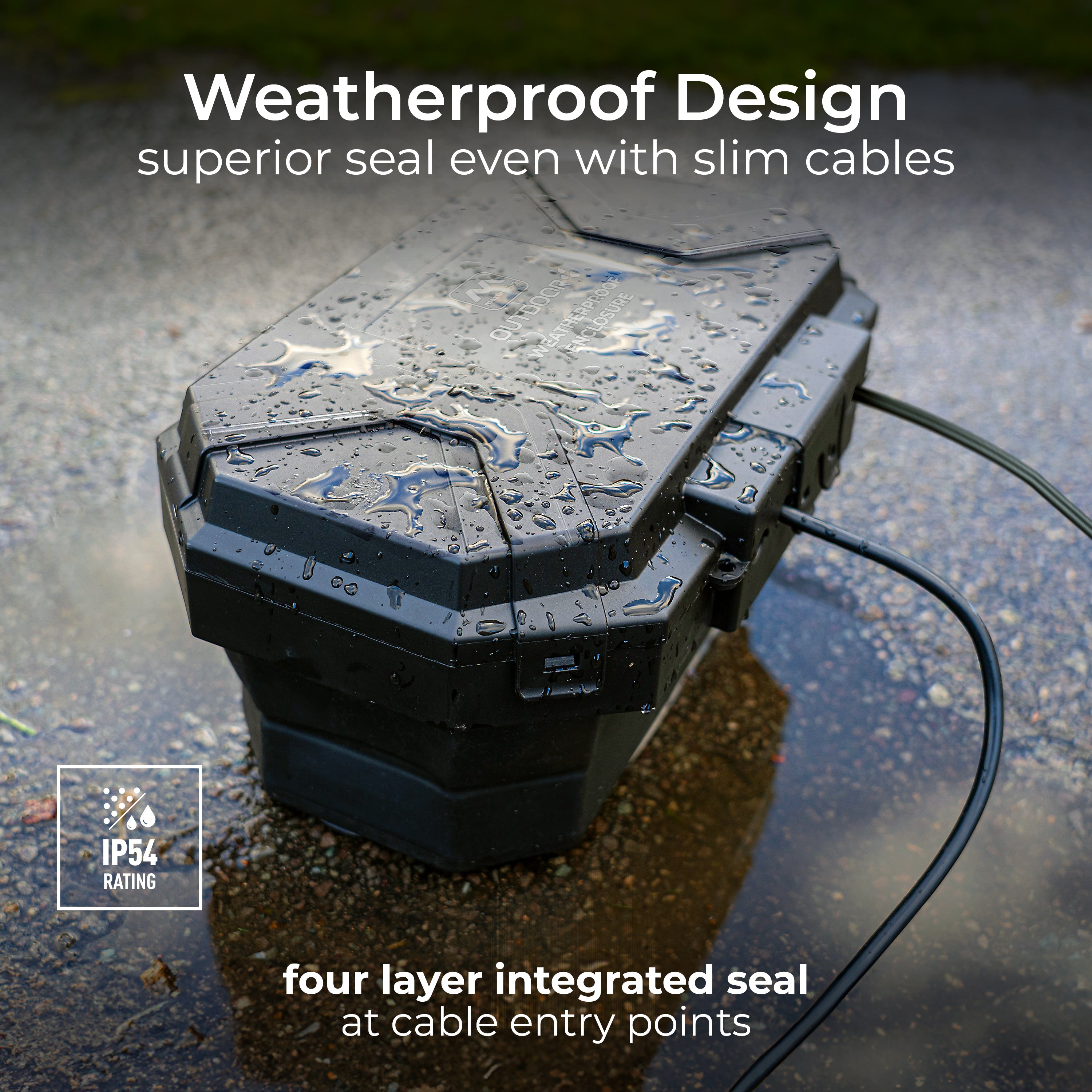 Masterplug Weatherproof Outdoor Power Box with 4 Socket 8m Extension Lead