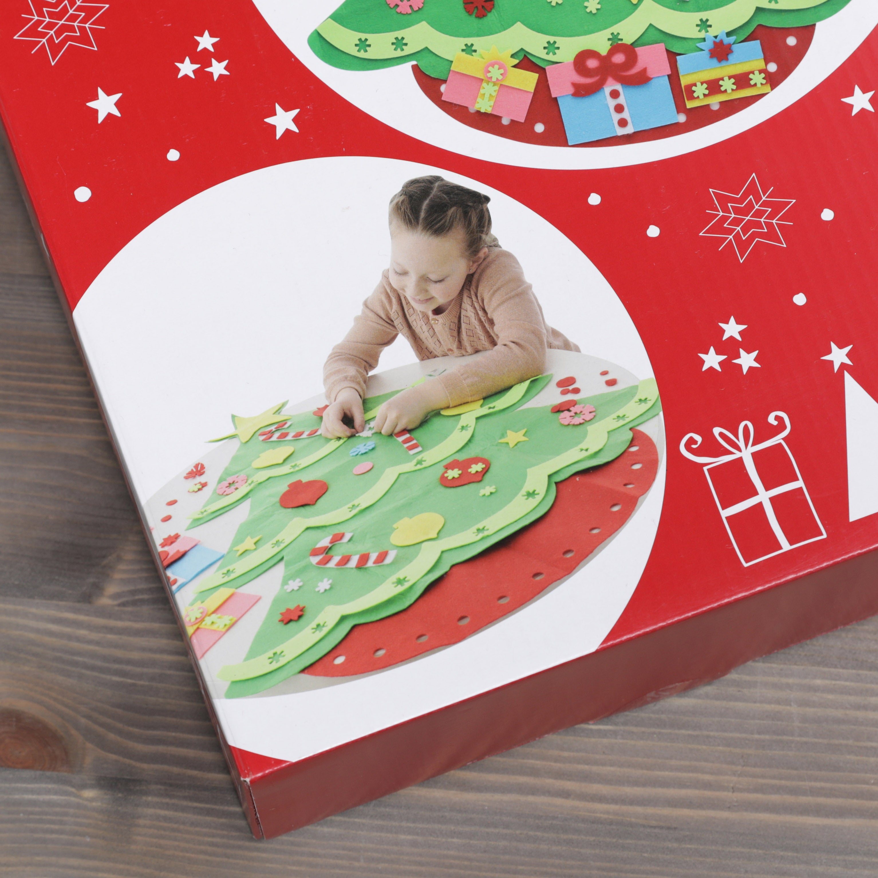 Make Your Own  Felt Wall Christmas Tree