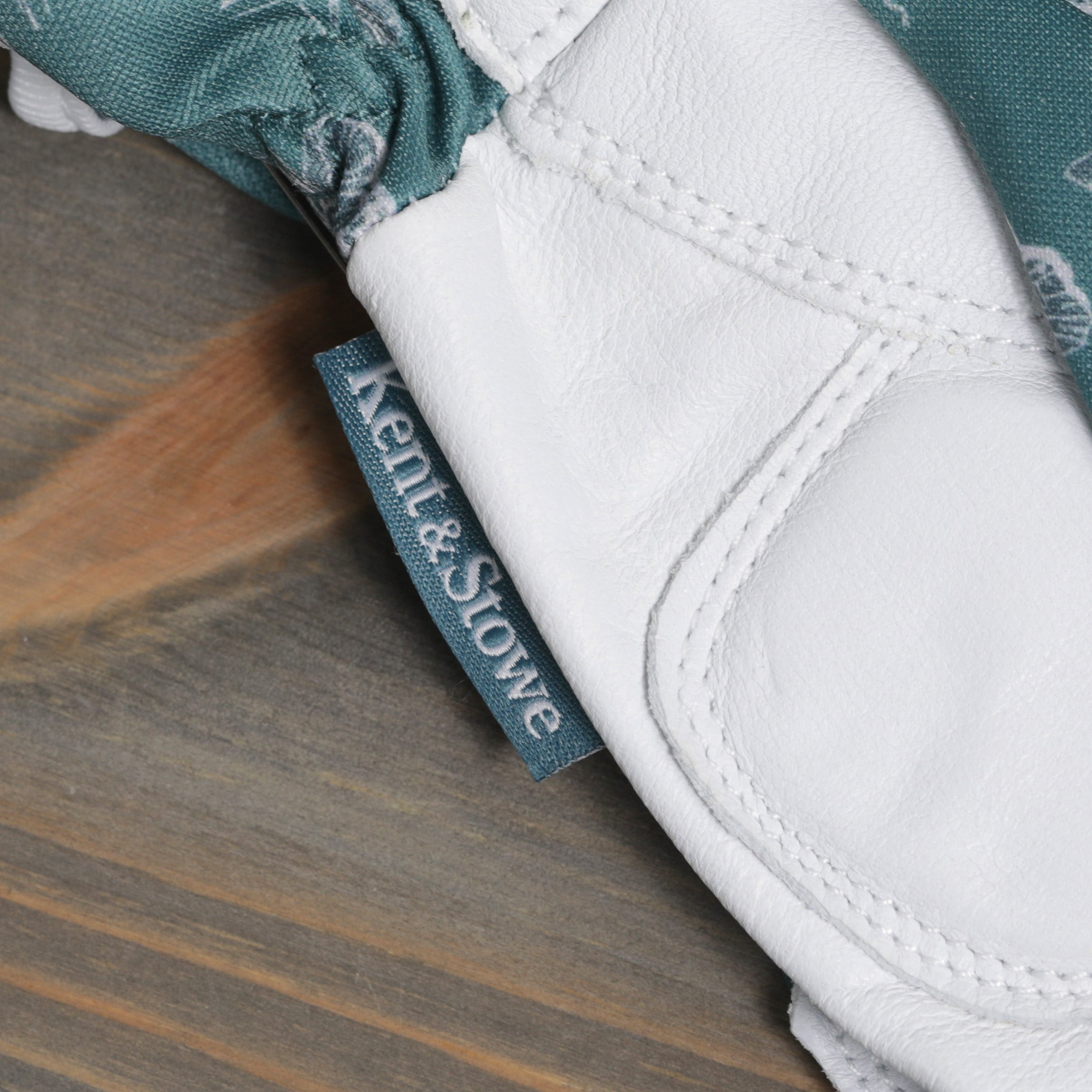 Premium Comfort Gloves  Kent & Stowe  Green Bees & Butterfly Design