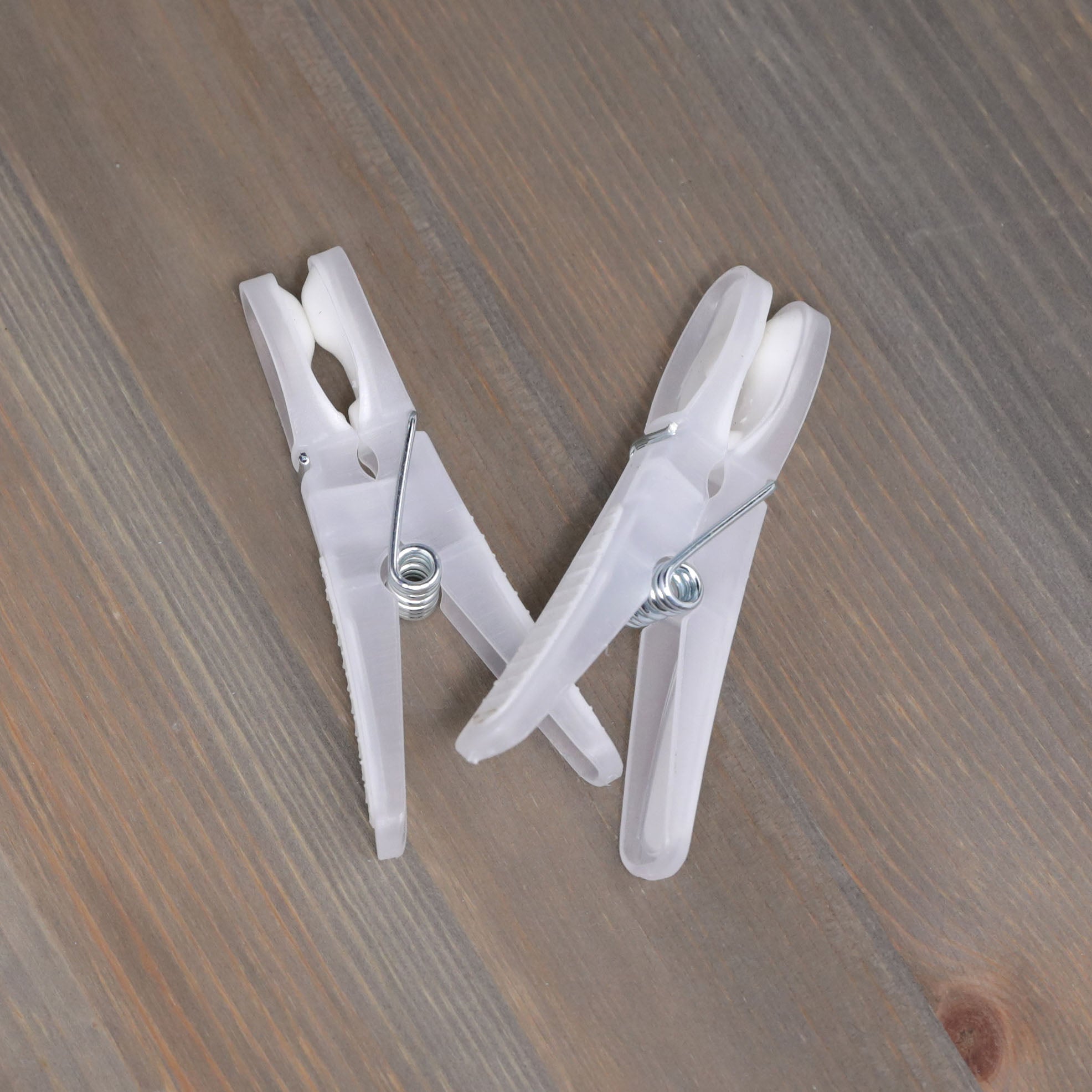 Russel 18 Strong Soft Grip Laundry Pegs