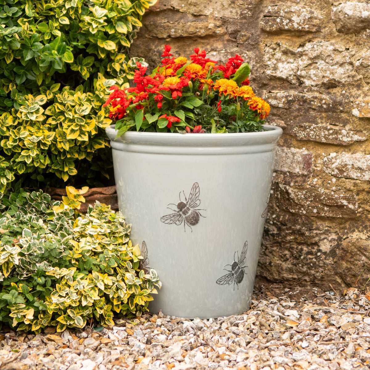 Creekwood Meadow Bee Lightweight Plastic Plant Pot 40cm high and wide