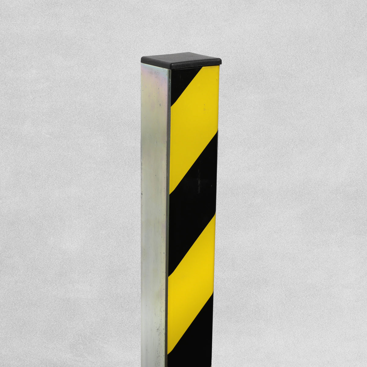Square Column Lockable Parking Bollard Security Post with Padlock