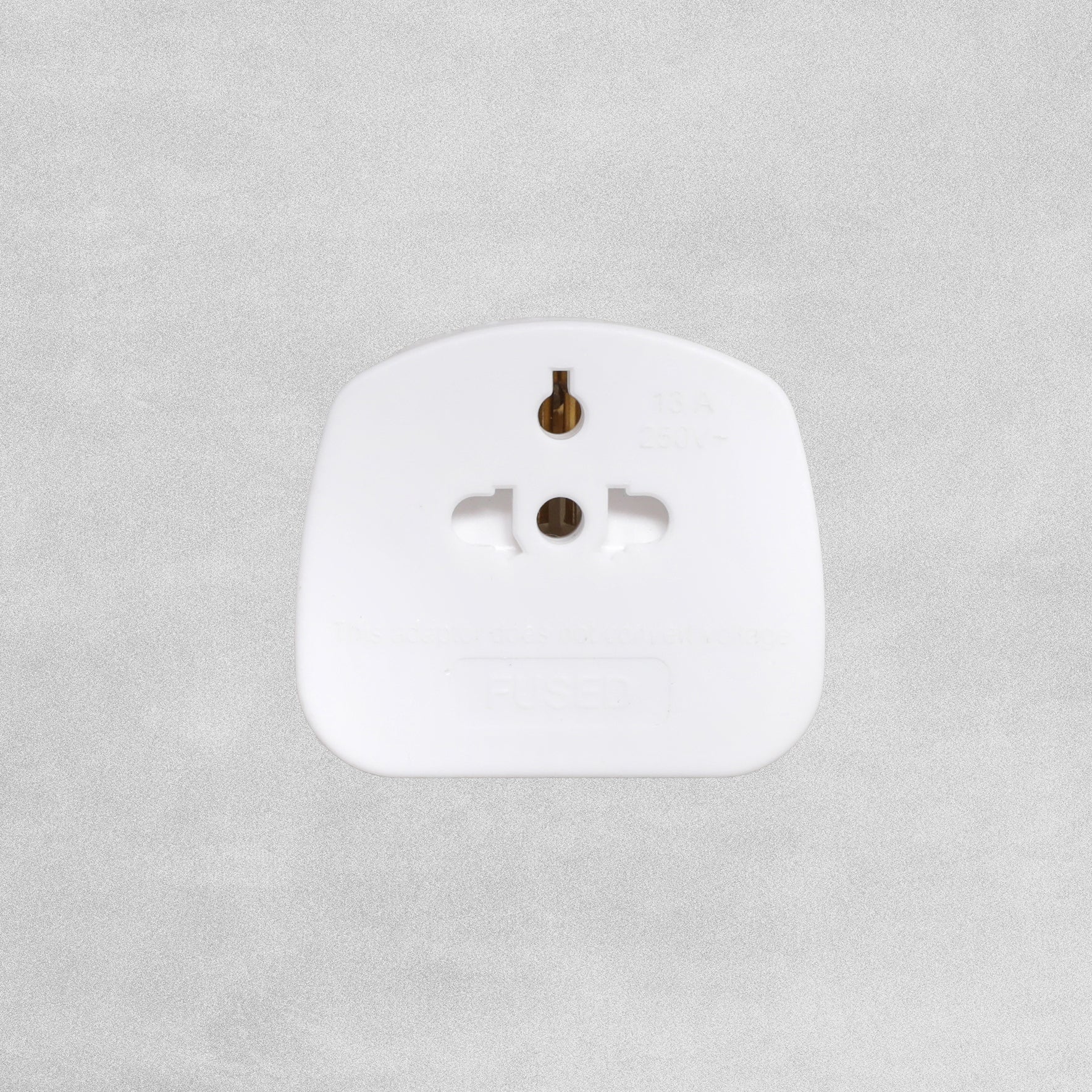 Status 13 Amp Shaver Adaptor White