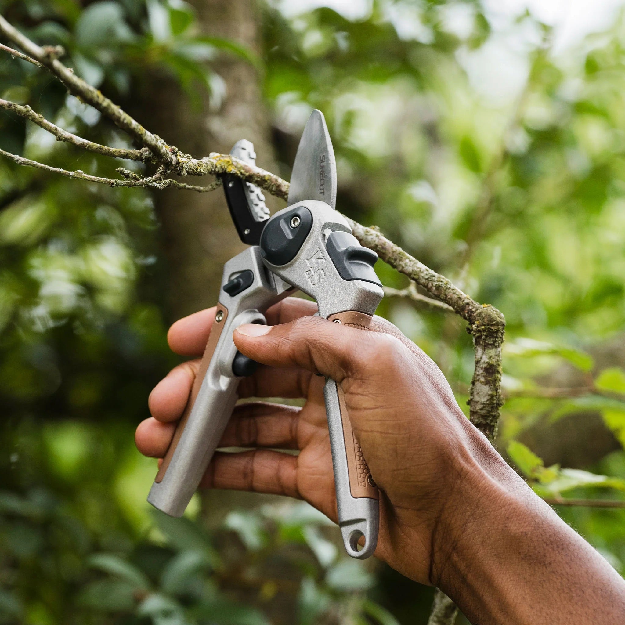 Kent & Stowe Sure Cut Hard Wood Lite Anvil Secateurs