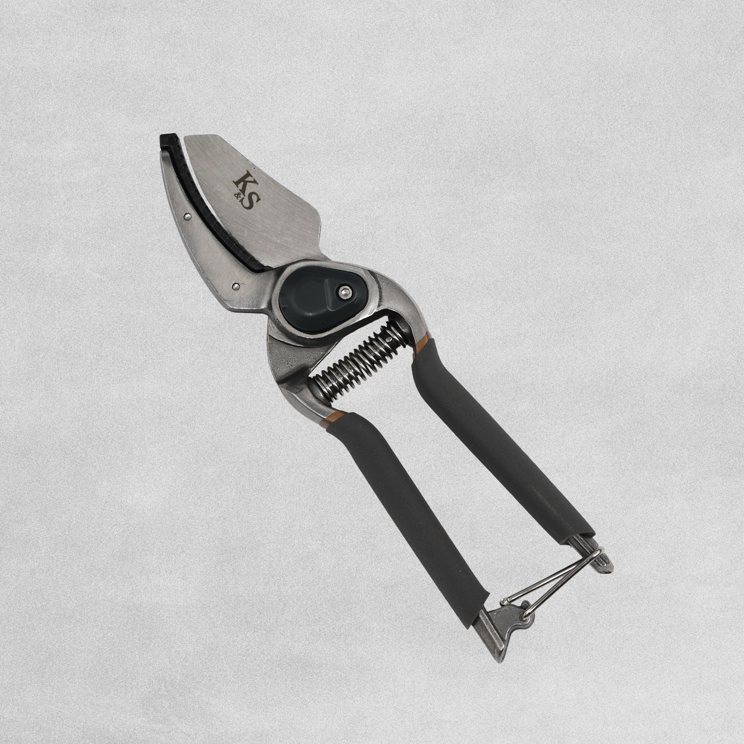 Kent & Stowe Traditional Hard Wood Anvil Secateurs