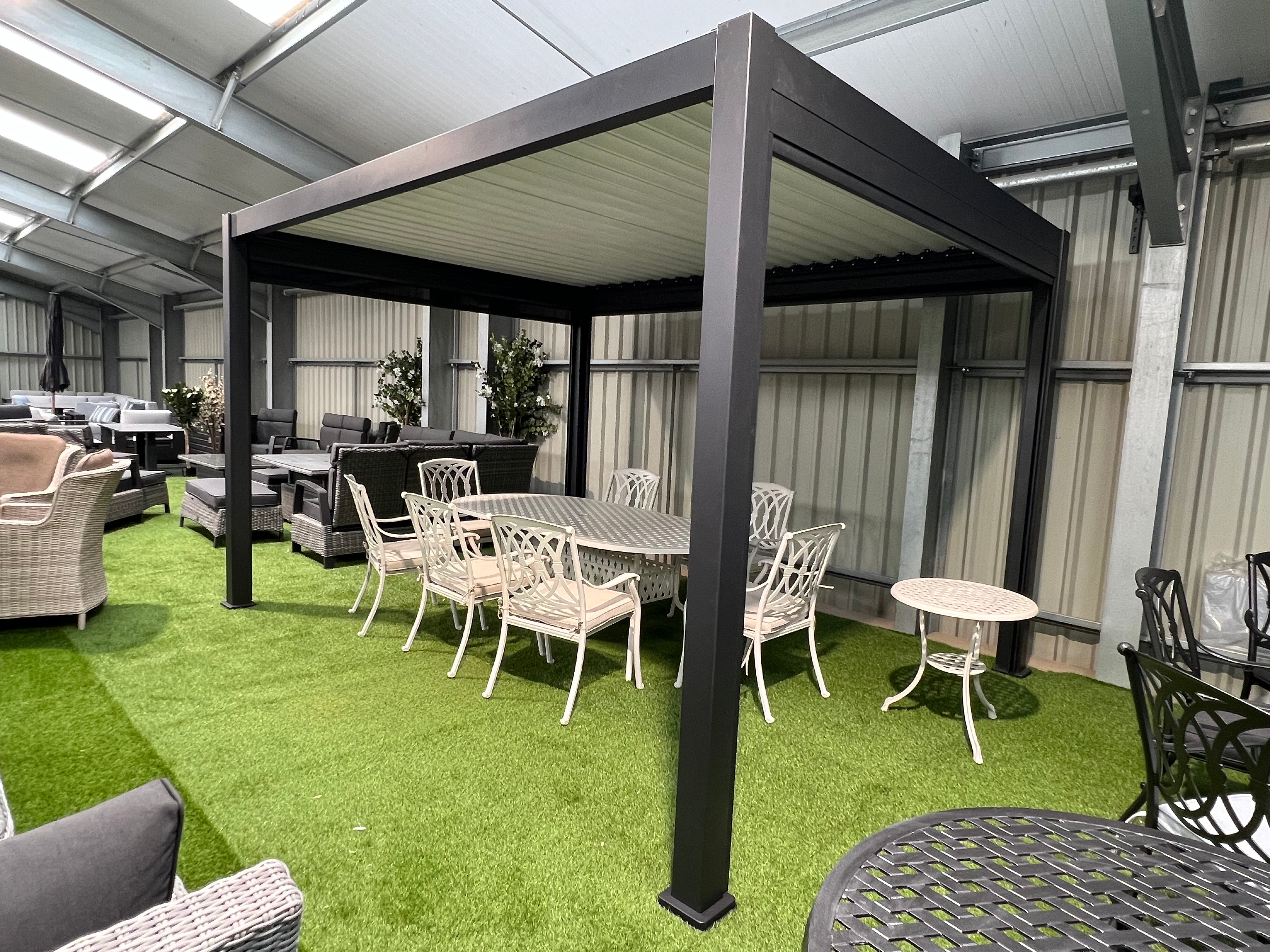 Louvered Pergola - 3m x 4m with blinds