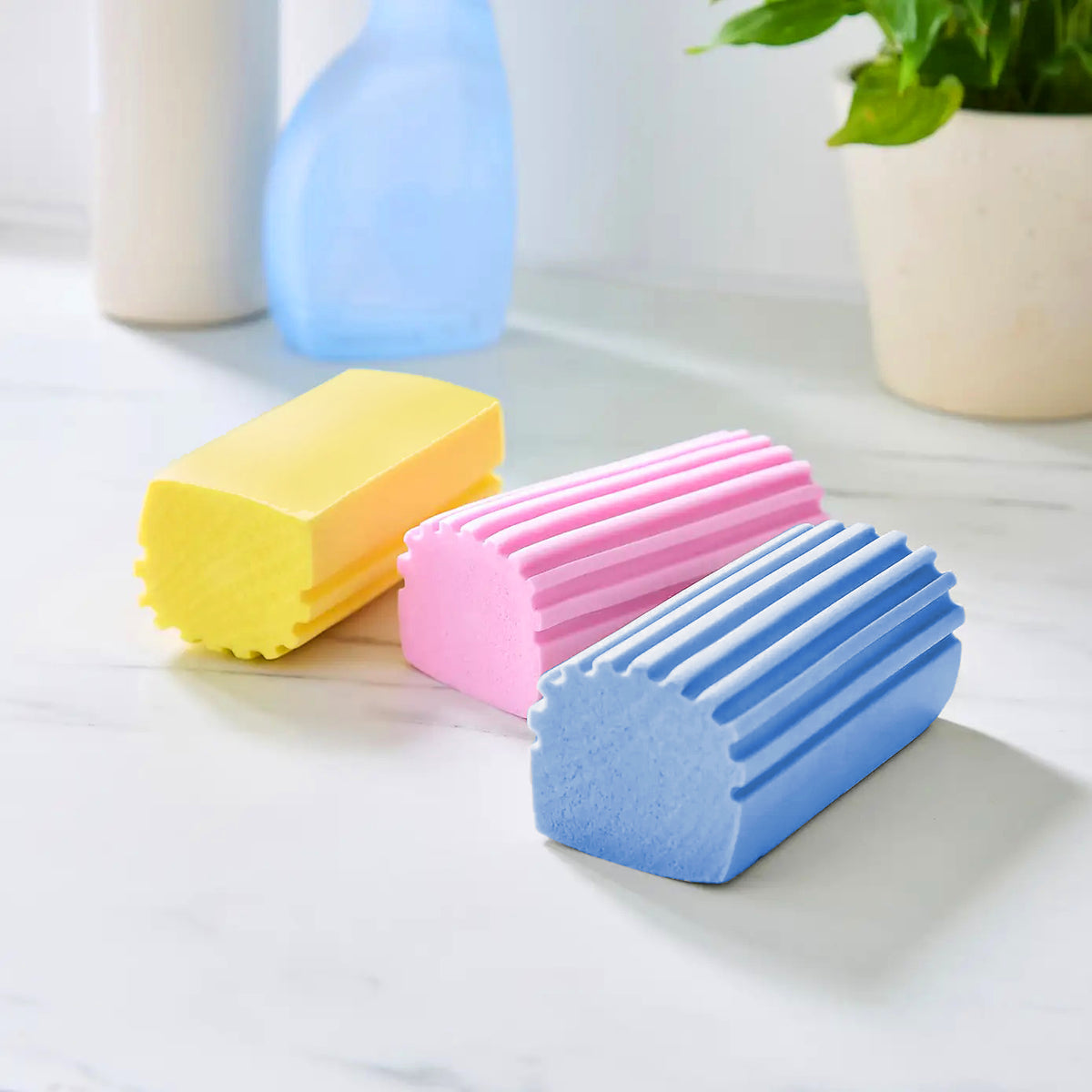 Bettina Ridged Damp Duster Sponge