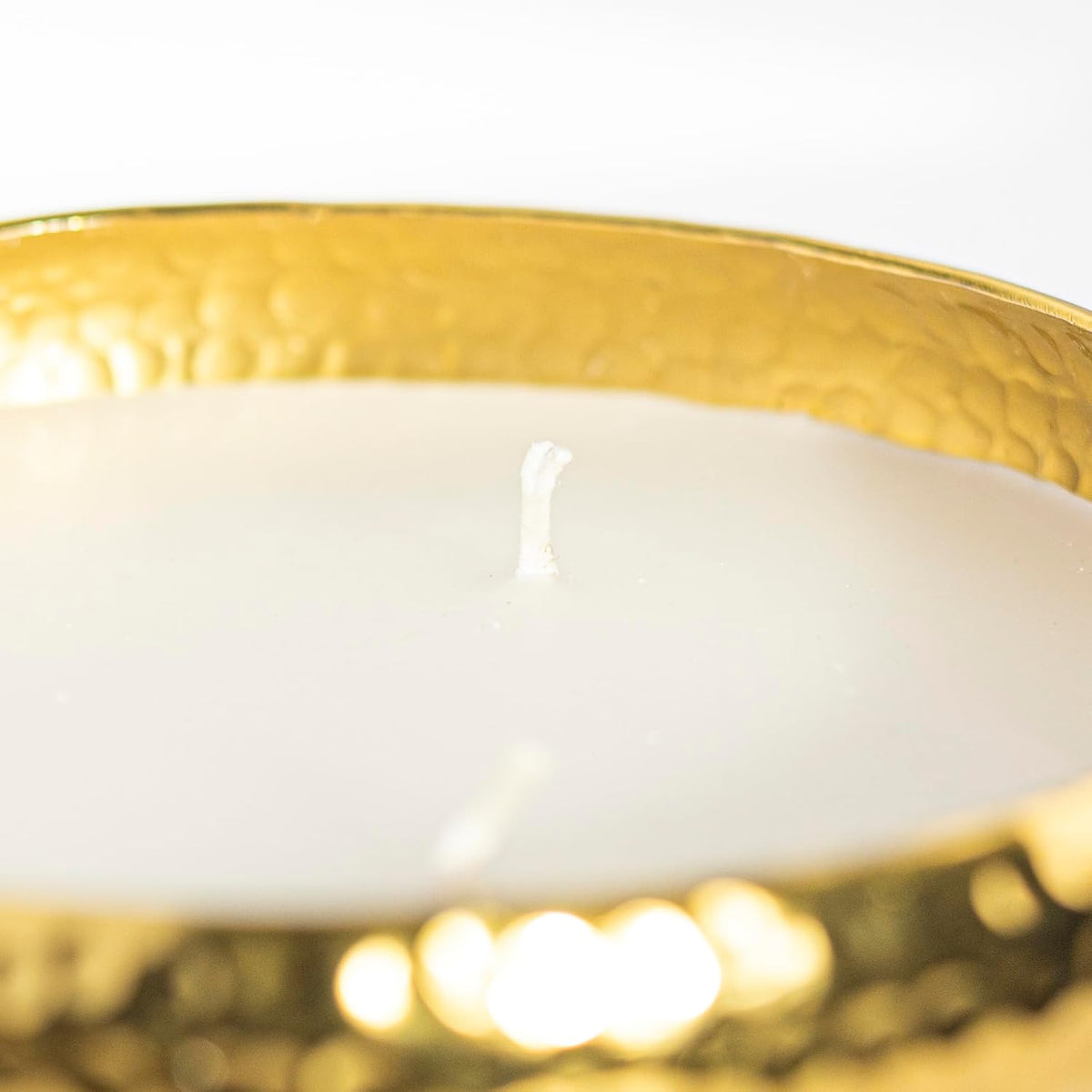Apple & Cinnamon Luxury Scented Christmas Candle in Hammered Bowl
