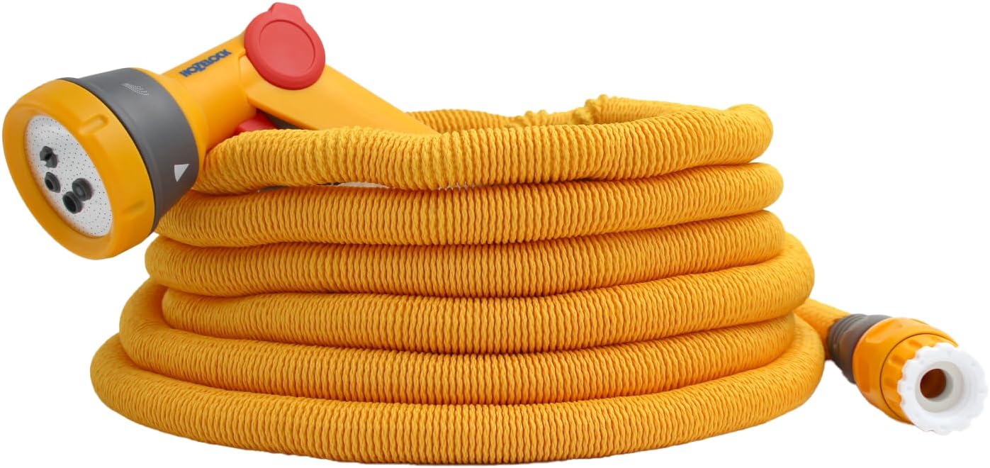 Hozelock - Wonderhoze Expanding Hose 30m with 2 Aquastop Fittings and Multispray Gun