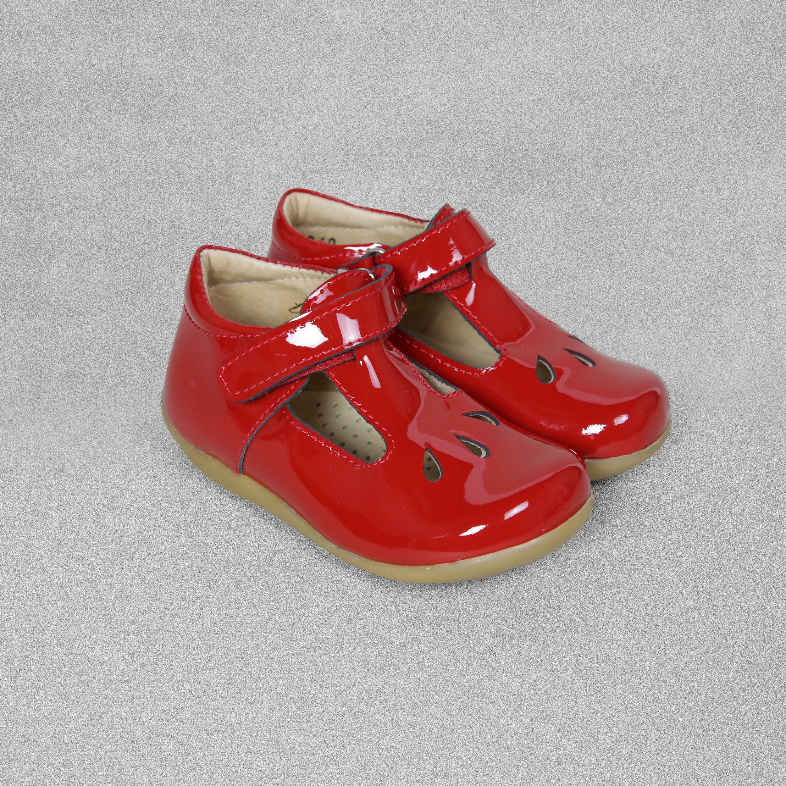 Petasil Tia Kids Girls Red Patent Leather Shoes - UK Child Size 2 / EU18