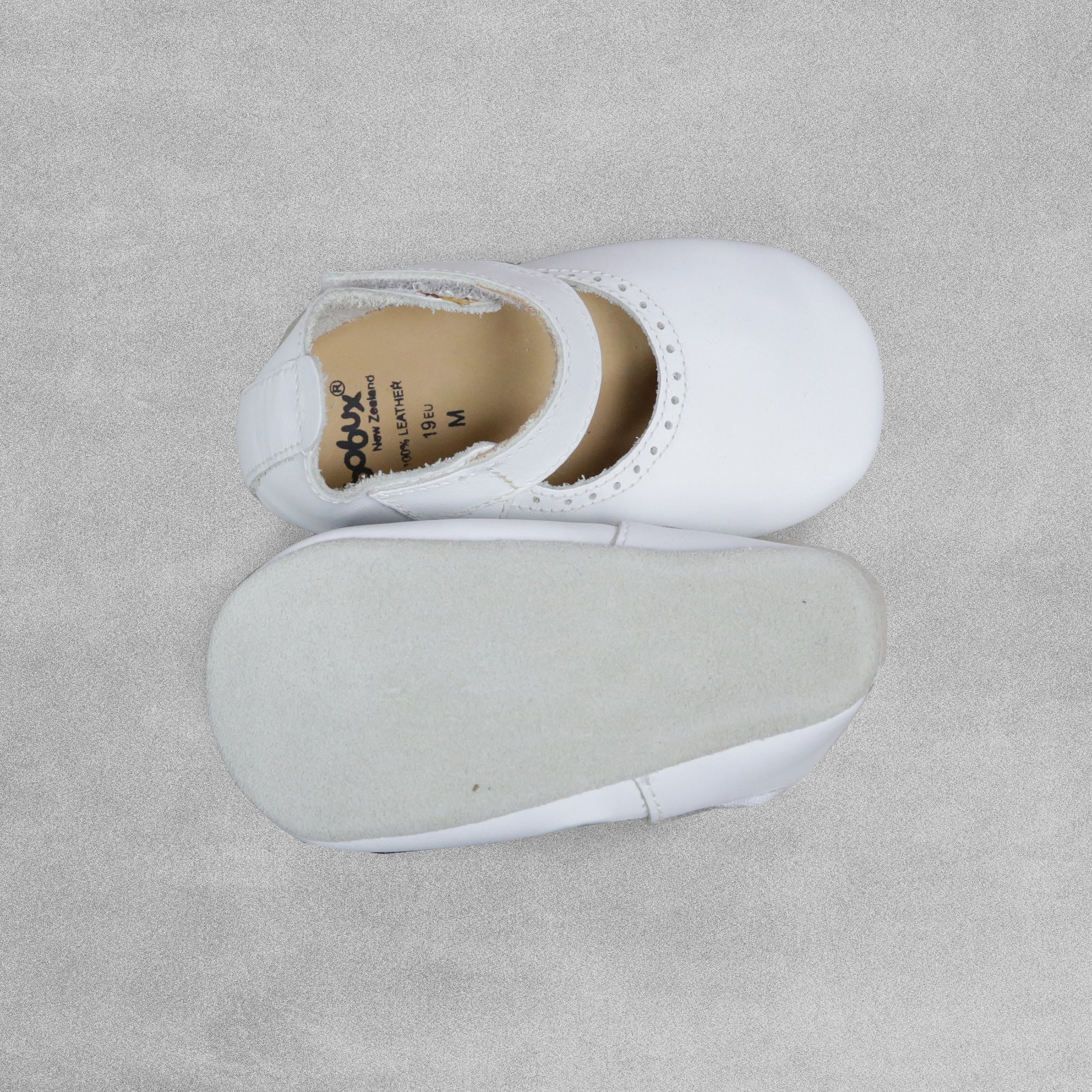 Bobux Soft Sole Baby Shoe 'White with Velcro Strap' - Medium /9-15 Months