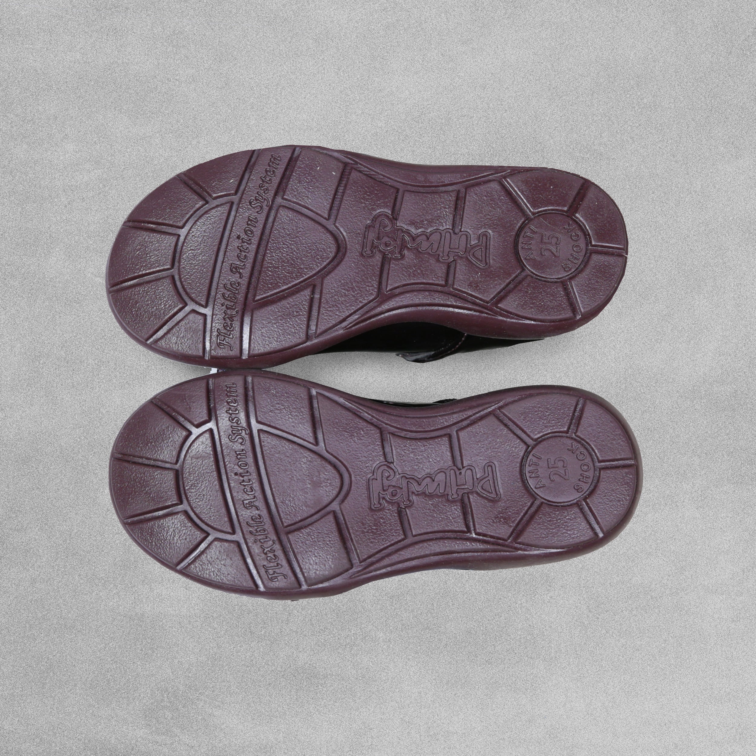 'Primigi'  Girls Burgundy Patent Leather Shoes - UK Child Size 8 / EU 25