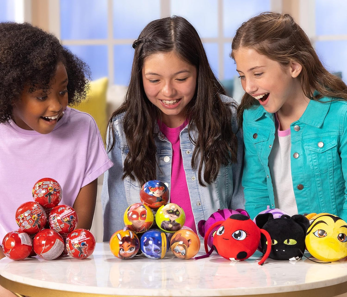 Miraculous Ladybug, 4-1 Capsule Collectible Toy, Surprise Miraball with Expanding Plush