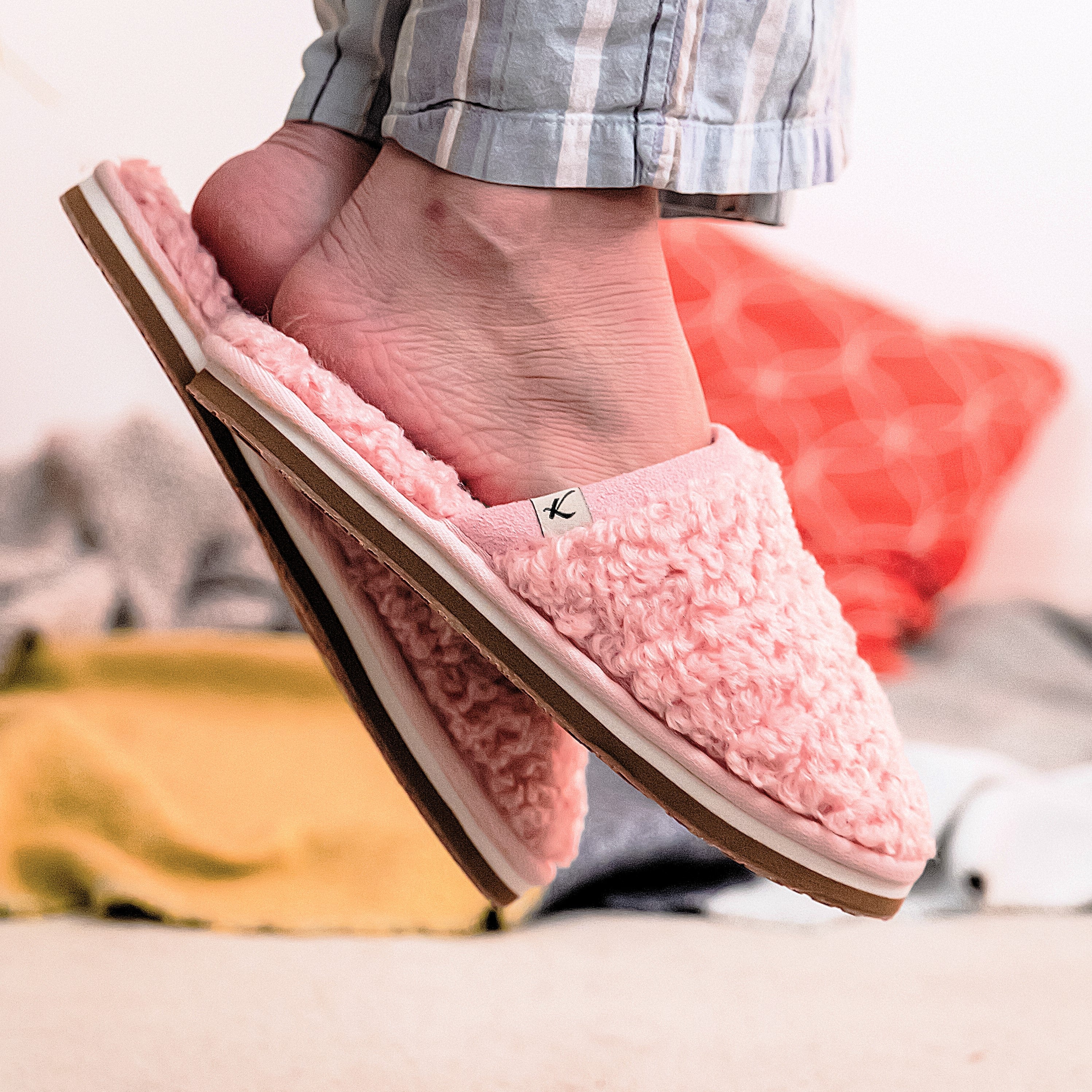 Bea Women's Slippers - Pink