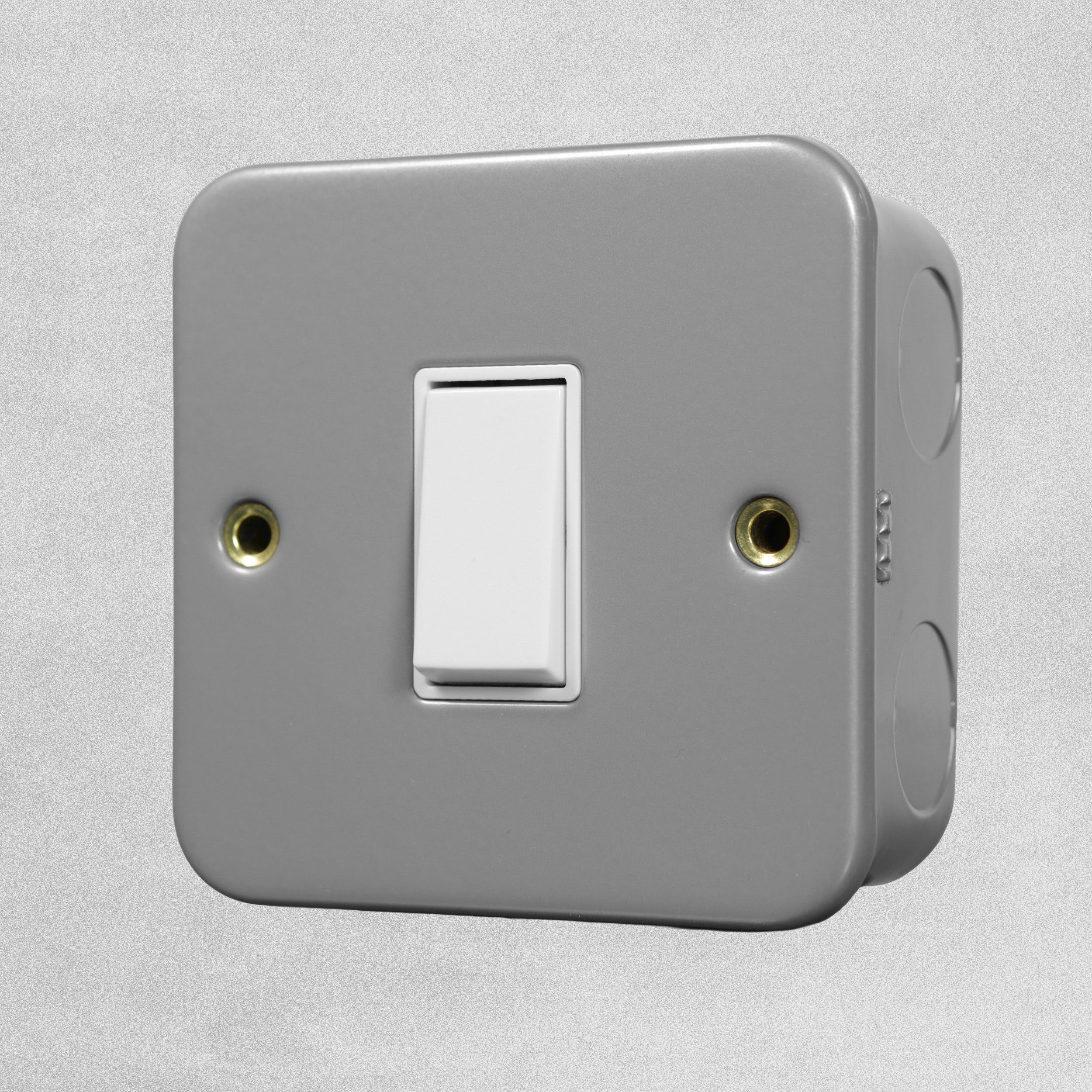 Status 10AX 1 Gang 2 Way Plate Switch