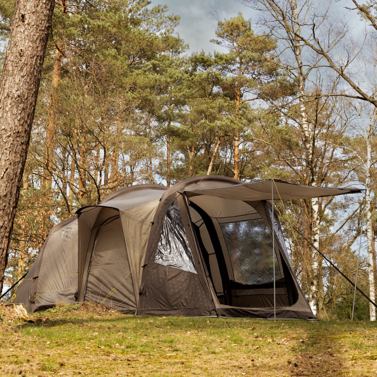 Tambu Husir - 4 Person Tunnel Air Tent