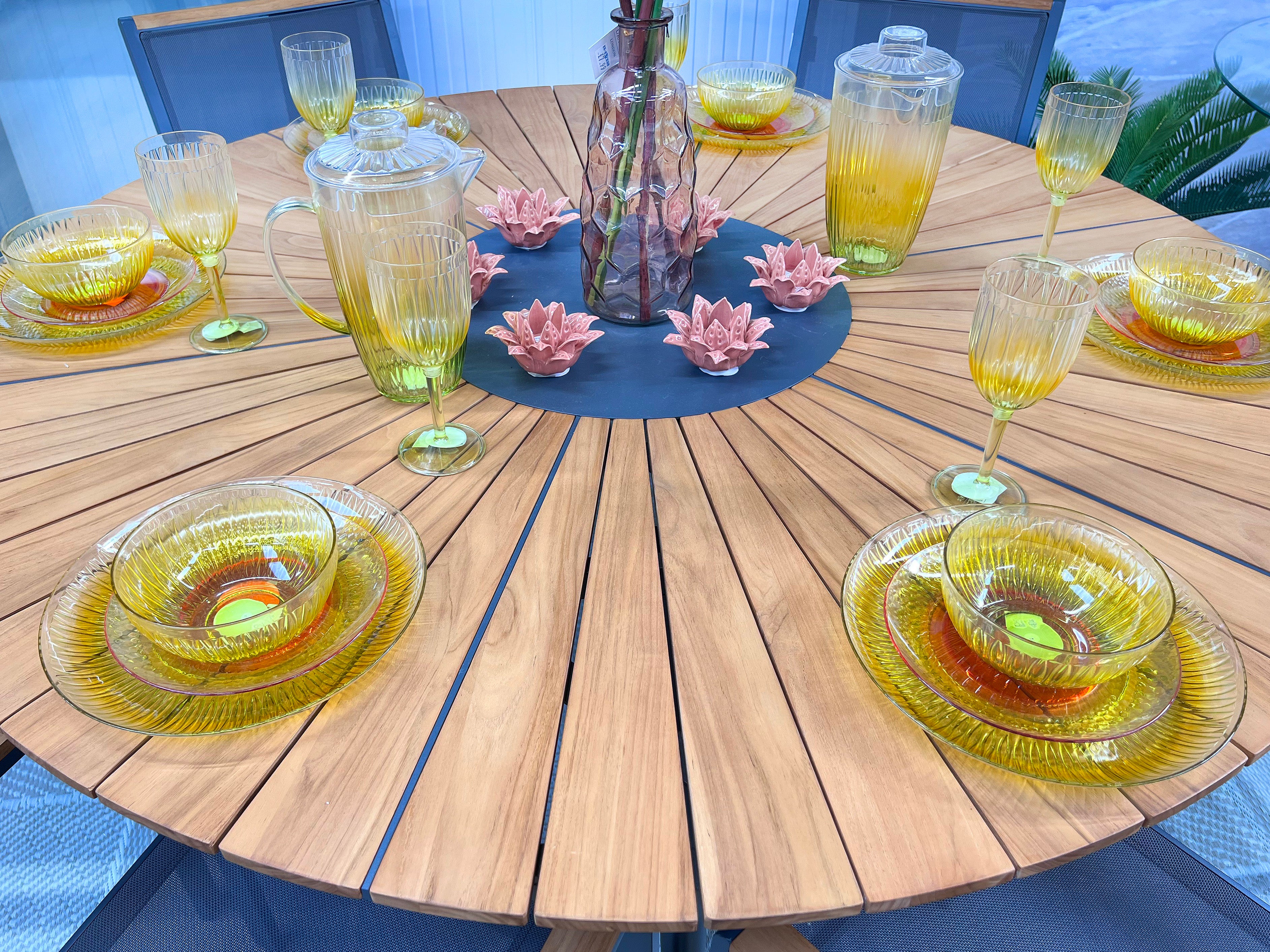 Roule Dining Set 6 Seater in Aluminium and Teak